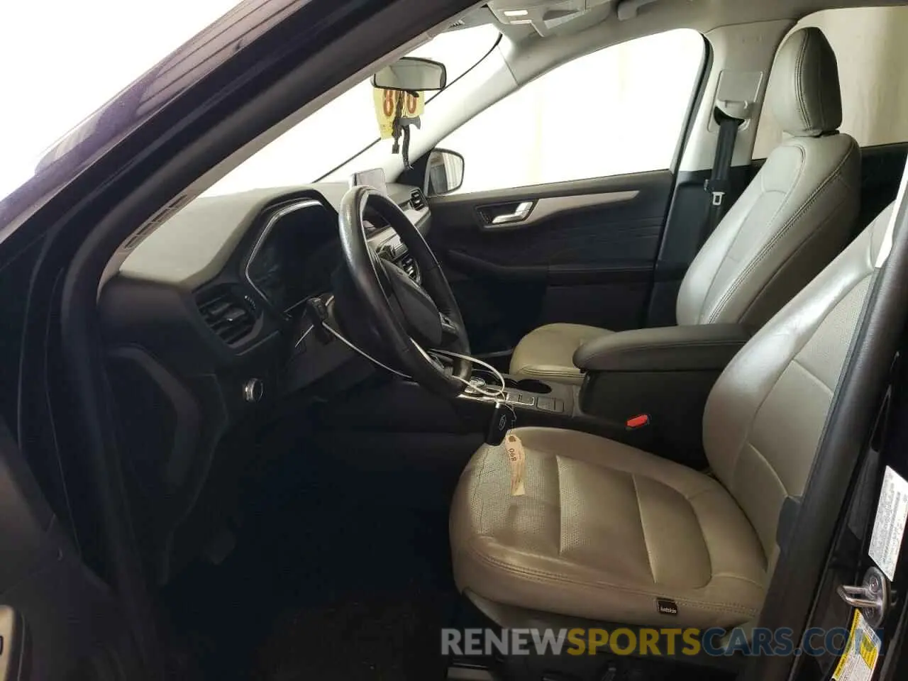 7 fotografías del automóvil dañado 1FMCU0G65MUA46963 FORD ESCAPE 2021