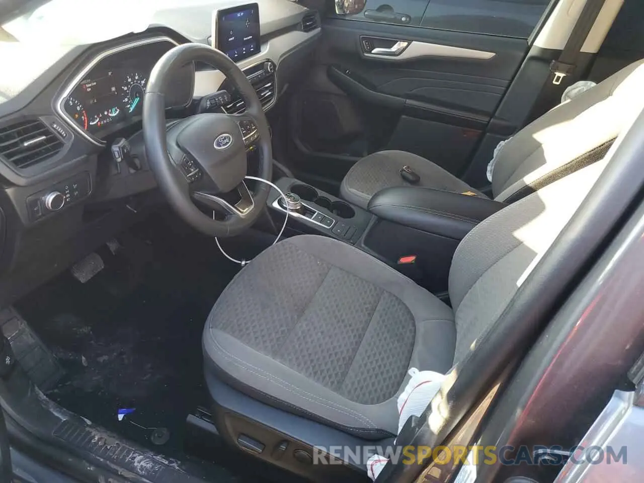 7 fotografías del automóvil dañado 1FMCU0G65MUB28272 FORD ESCAPE 2021