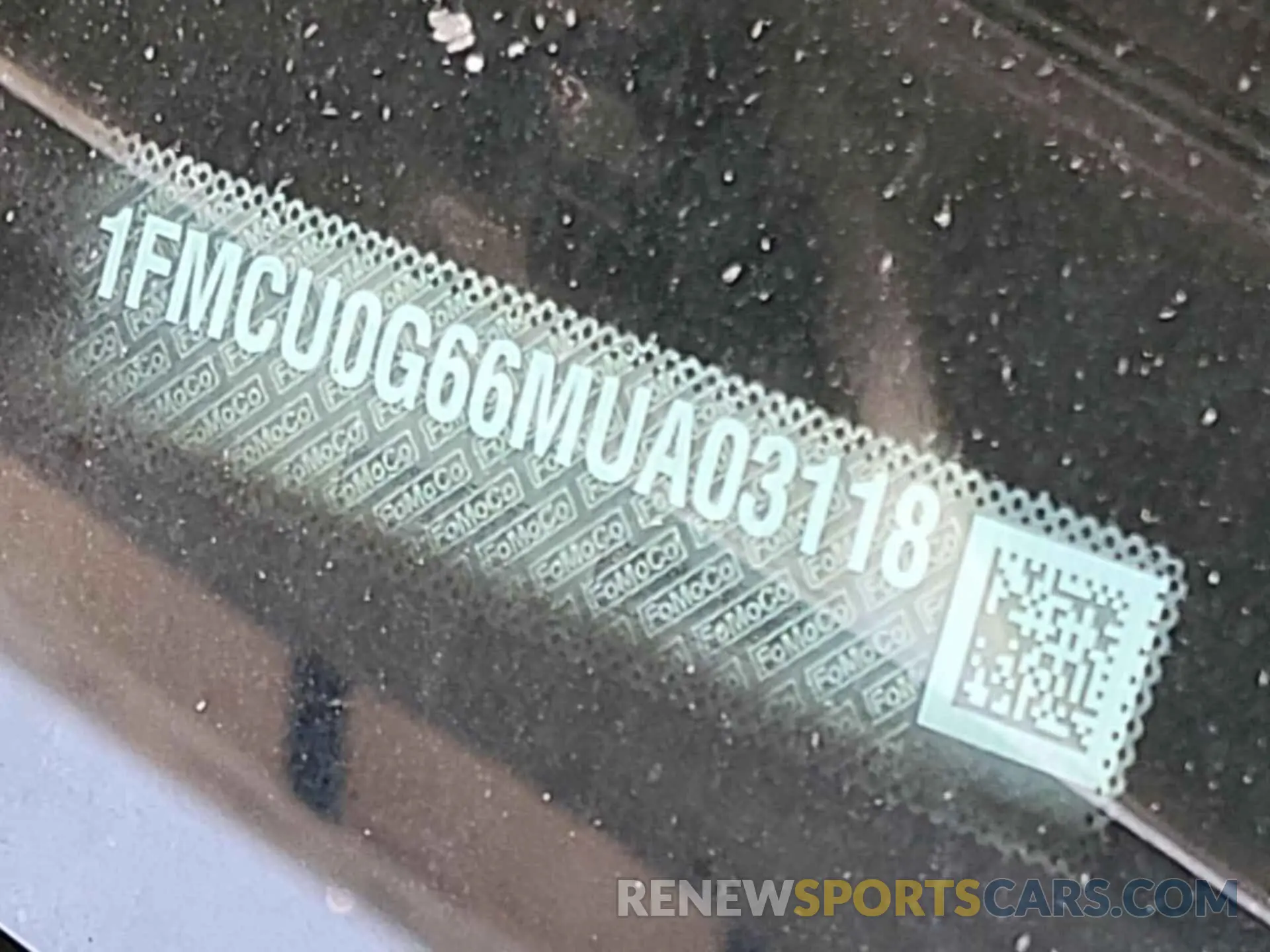 3 fotografías del automóvil dañado 1FMCU0G66MUA03118 FORD ESCAPE 2021