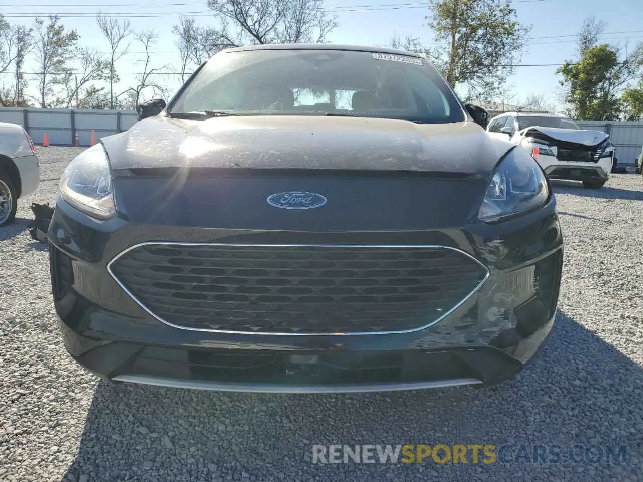 5 fotografías del automóvil dañado 1FMCU0G68MUA12435 FORD ESCAPE 2021