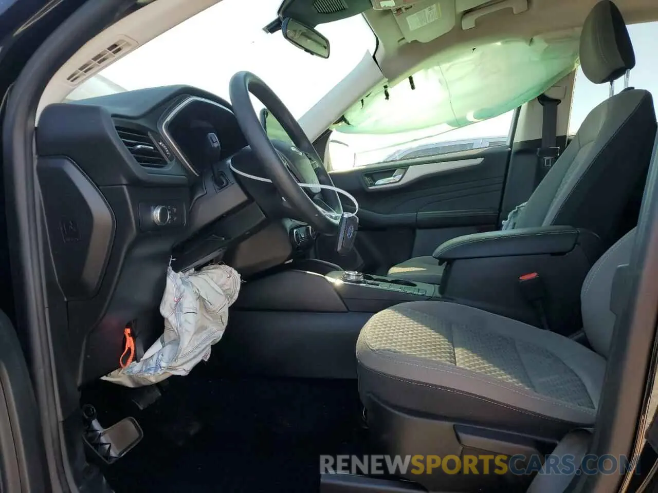 7 fotografías del automóvil dañado 1FMCU0G68MUA12435 FORD ESCAPE 2021