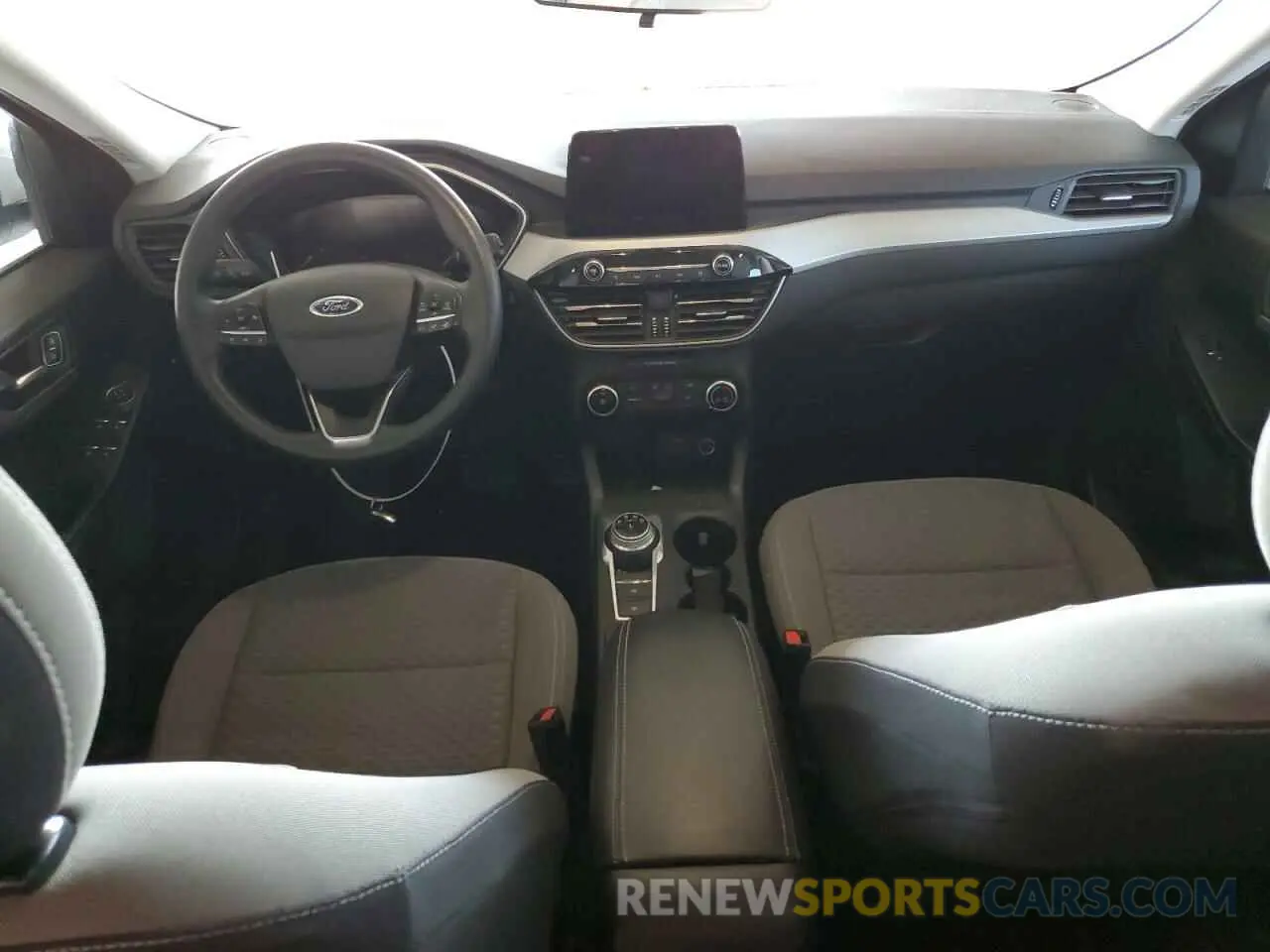 8 fotografías del automóvil dañado 1FMCU0G68MUA41949 FORD ESCAPE 2021