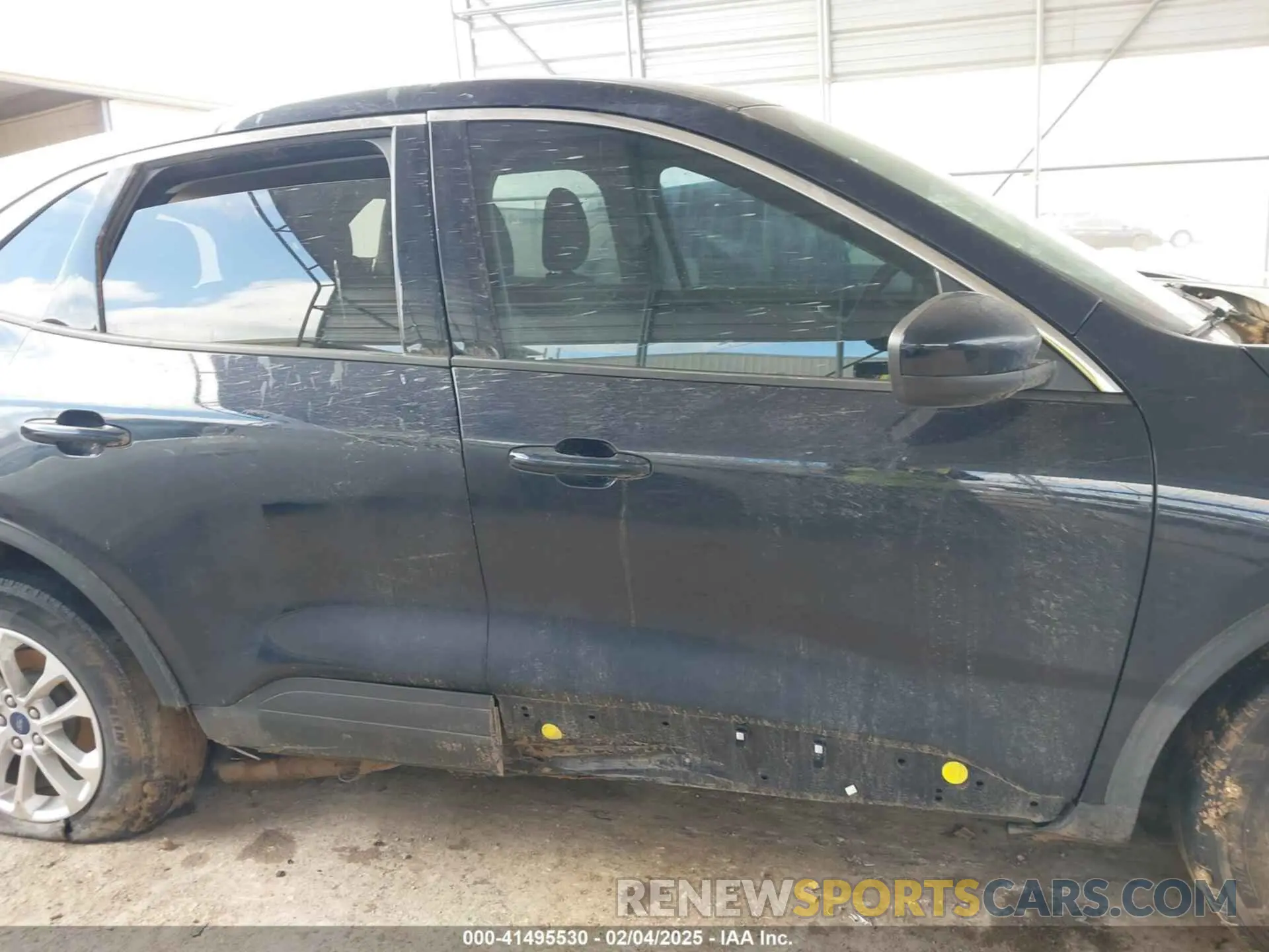 13 fotografías del automóvil dañado 1FMCU0G68MUB00398 FORD ESCAPE 2021