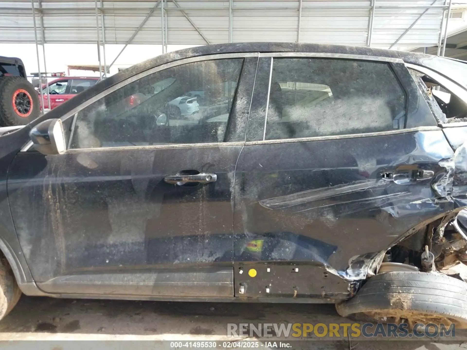 14 fotografías del automóvil dañado 1FMCU0G68MUB00398 FORD ESCAPE 2021