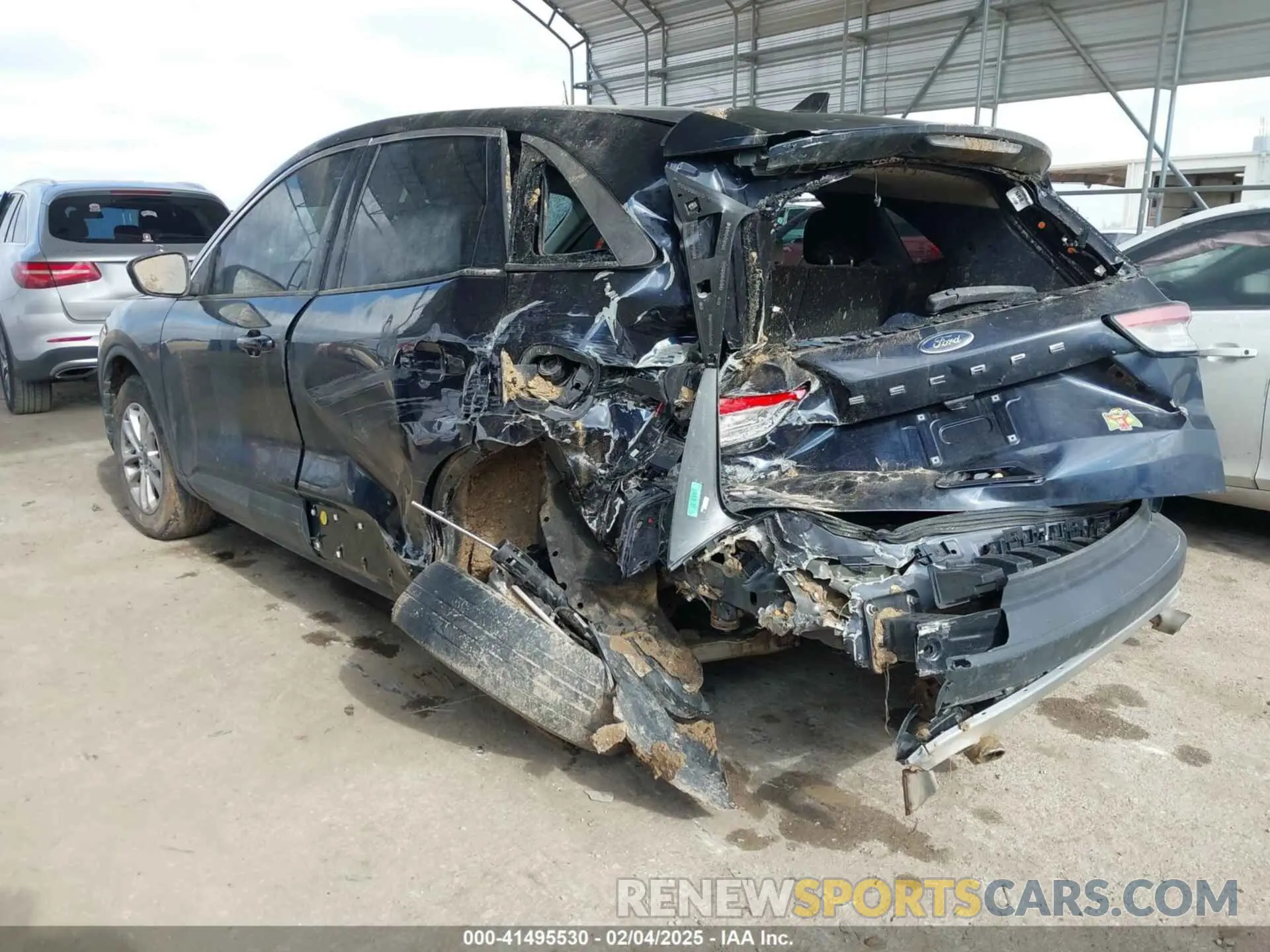 3 fotografías del automóvil dañado 1FMCU0G68MUB00398 FORD ESCAPE 2021
