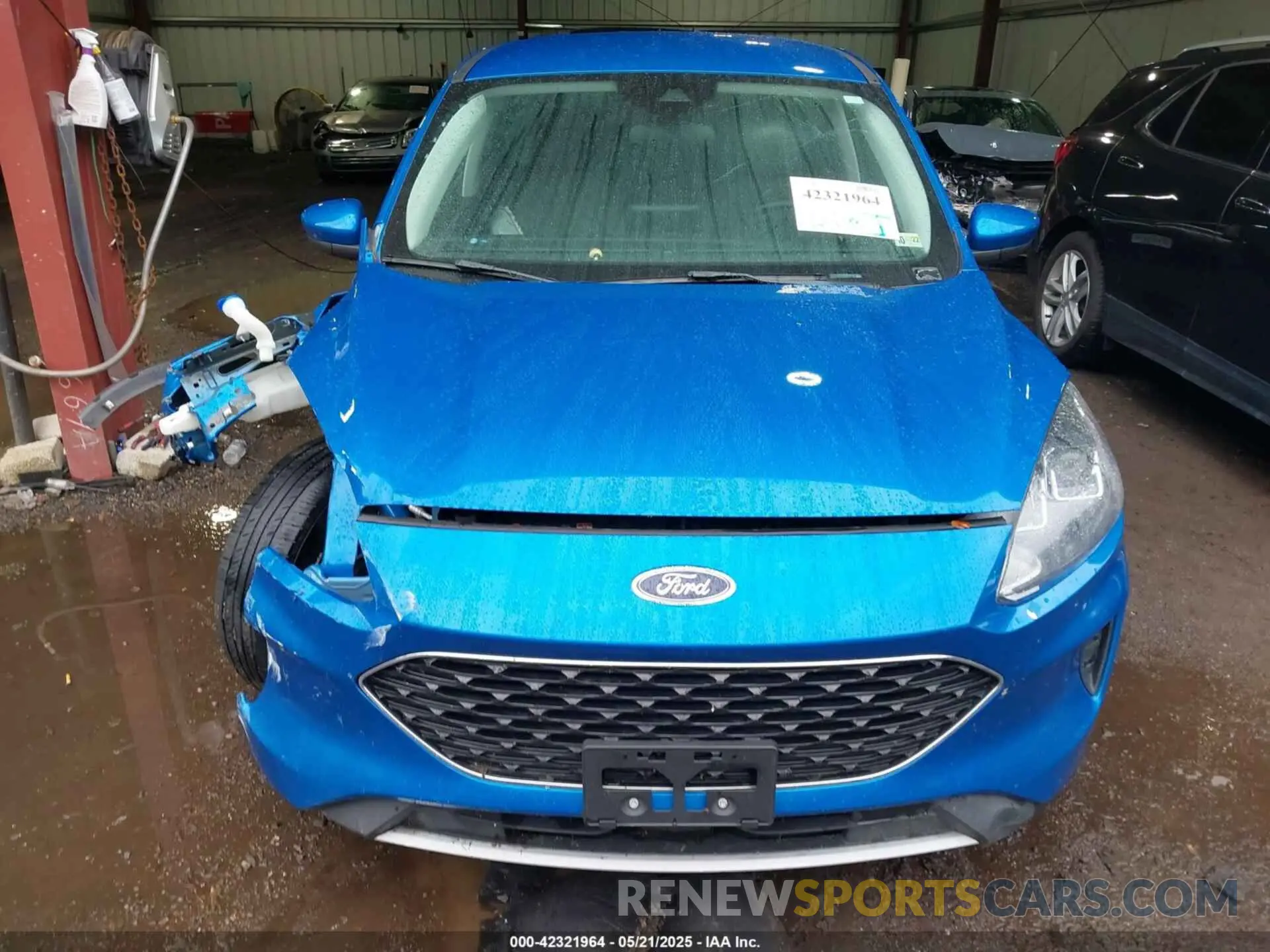 12 fotografías del automóvil dañado 1FMCU0G68MUB08310 FORD ESCAPE 2021