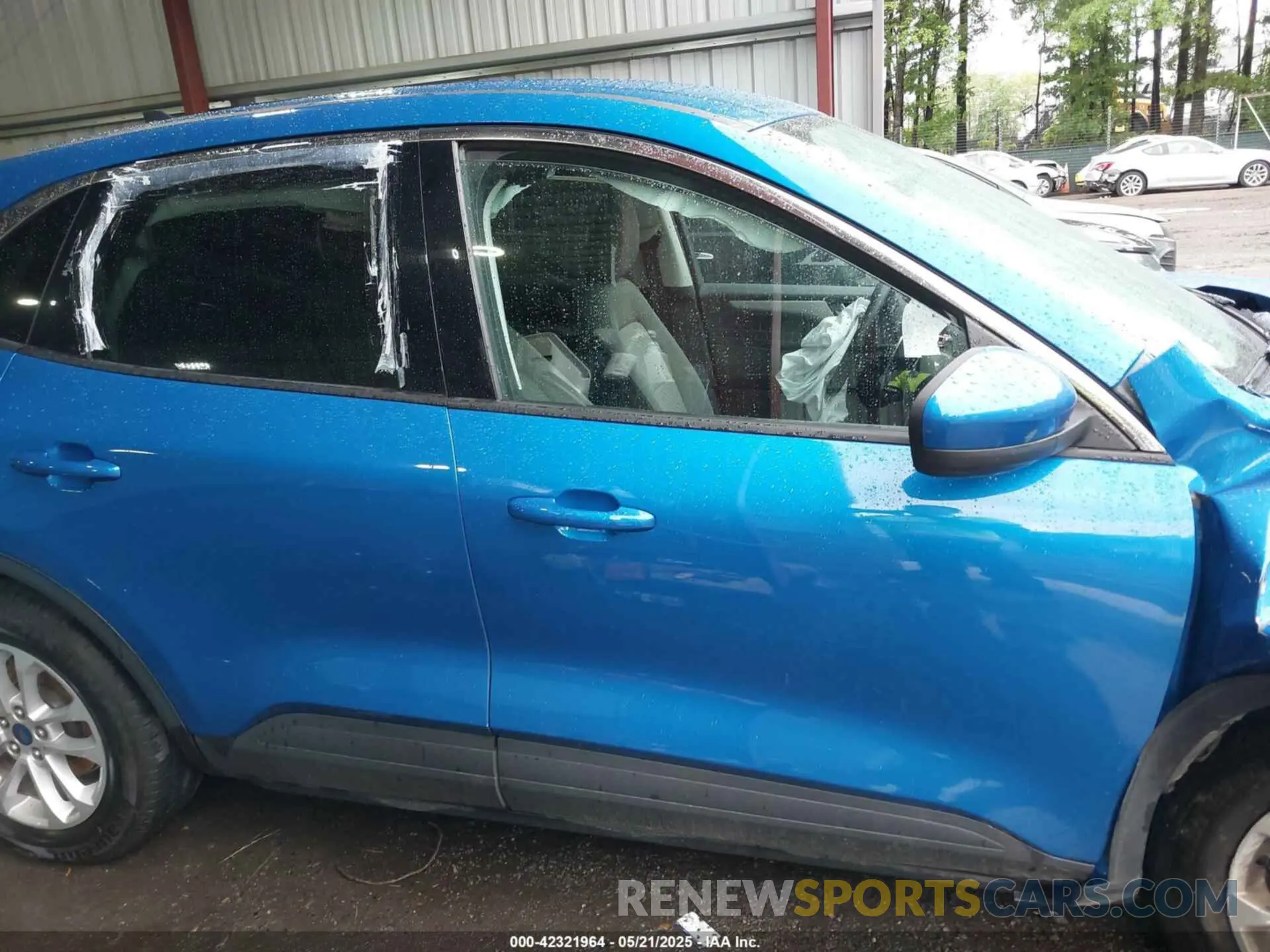 13 fotografías del automóvil dañado 1FMCU0G68MUB08310 FORD ESCAPE 2021