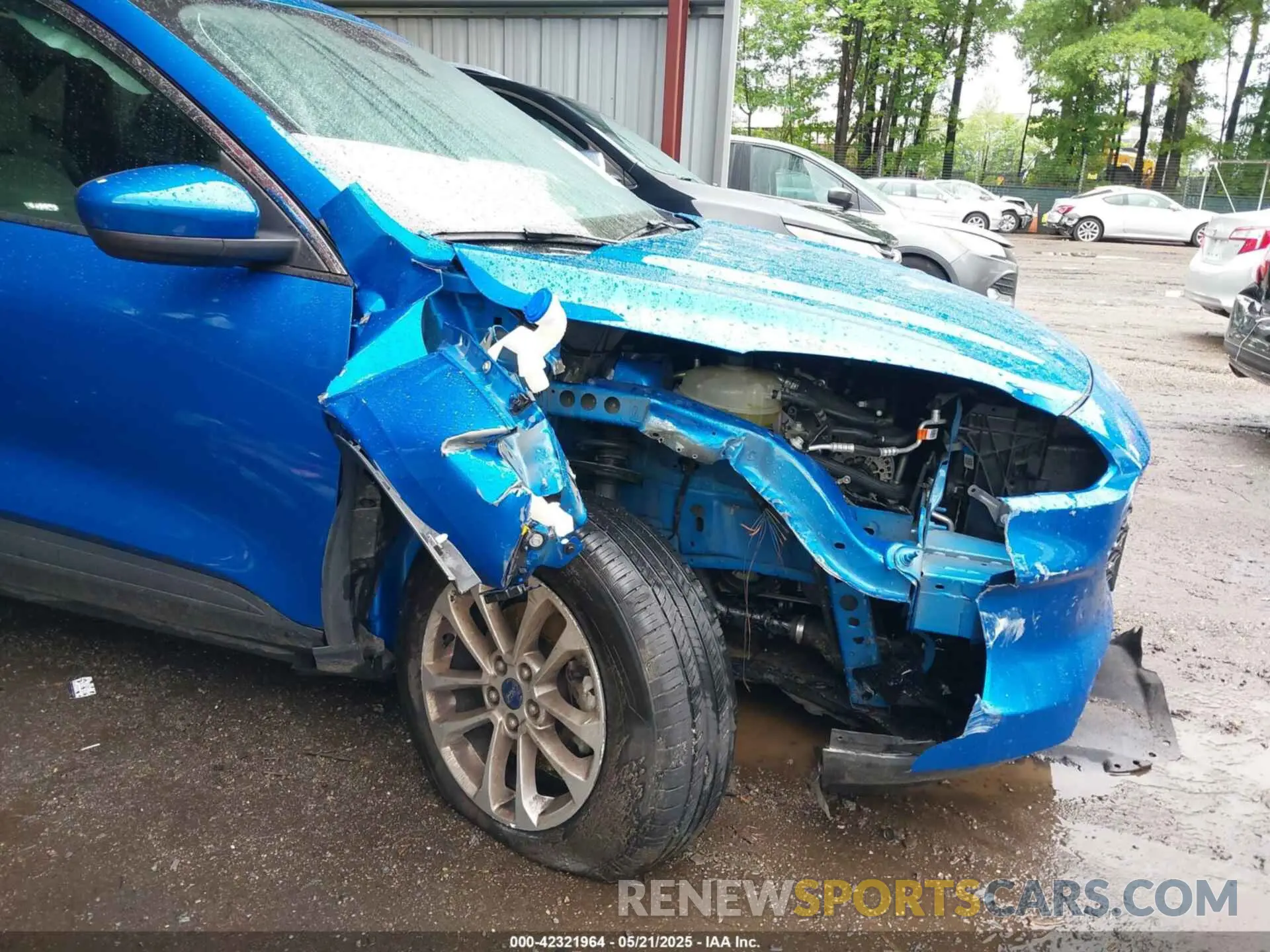 6 fotografías del automóvil dañado 1FMCU0G68MUB08310 FORD ESCAPE 2021