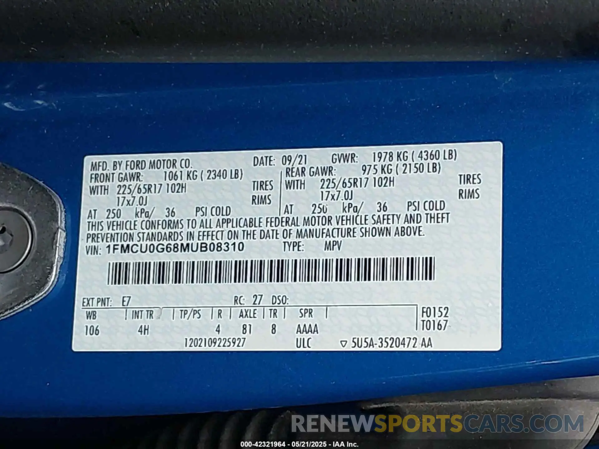 9 fotografías del automóvil dañado 1FMCU0G68MUB08310 FORD ESCAPE 2021