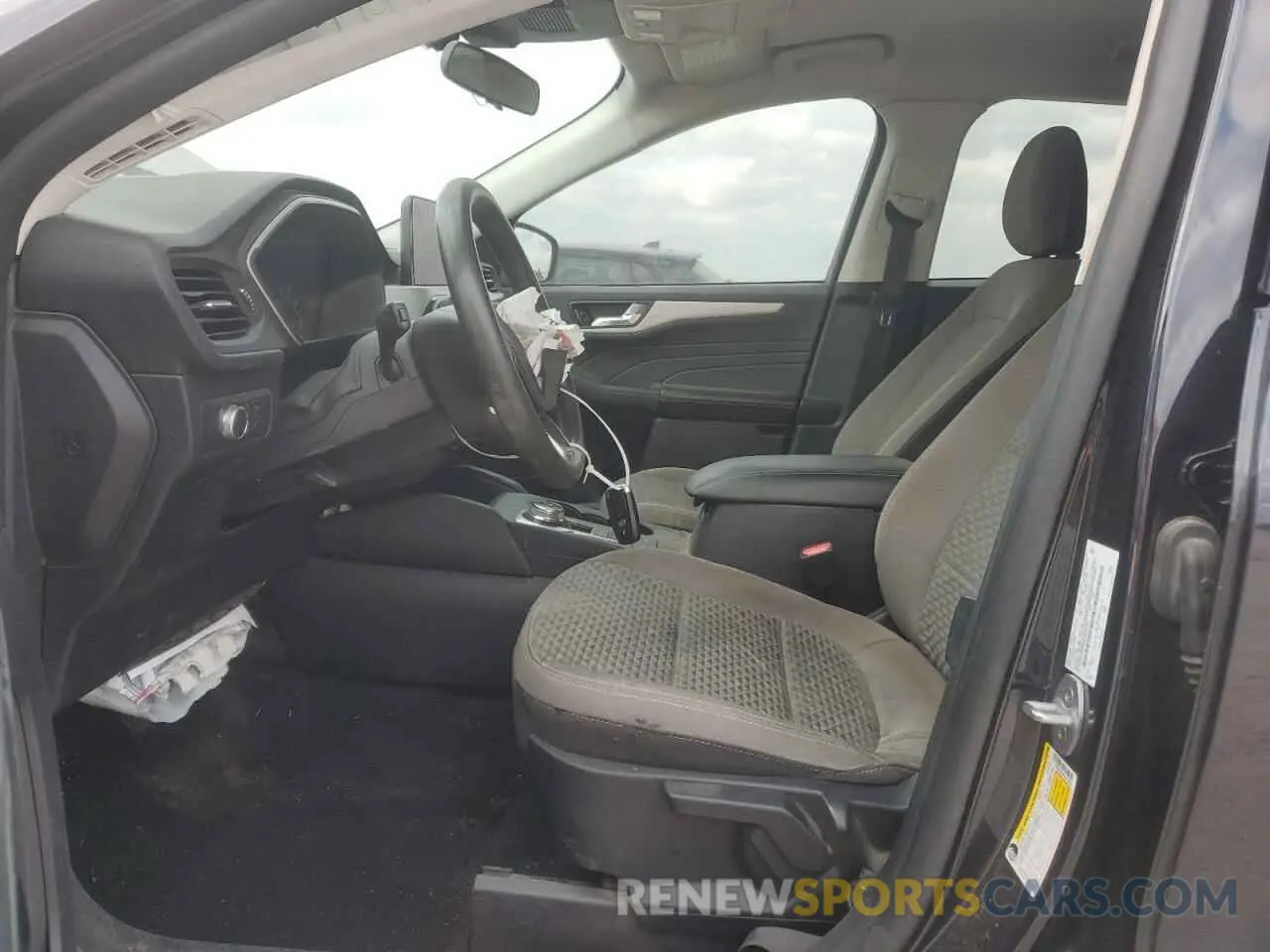 7 fotografías del automóvil dañado 1FMCU0G69MUA99066 FORD ESCAPE 2021