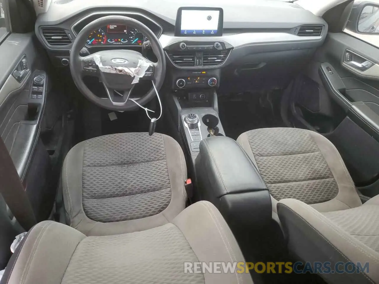 8 fotografías del automóvil dañado 1FMCU0G69MUA99066 FORD ESCAPE 2021