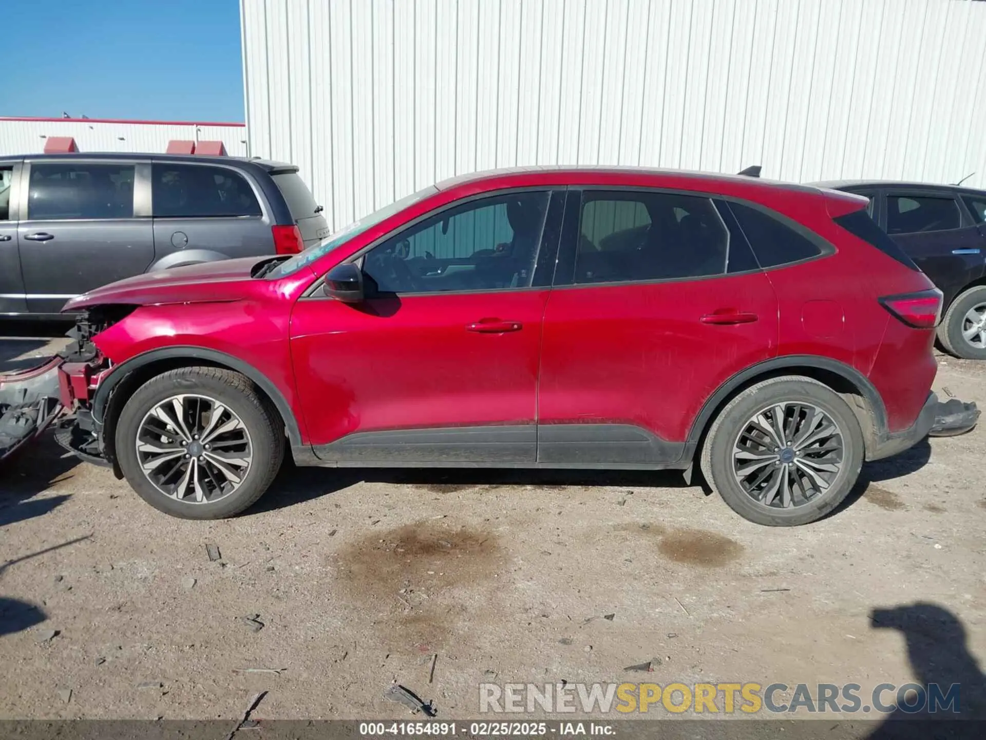 14 fotografías del automóvil dañado 1FMCU0G6XMUA20780 FORD ESCAPE 2021