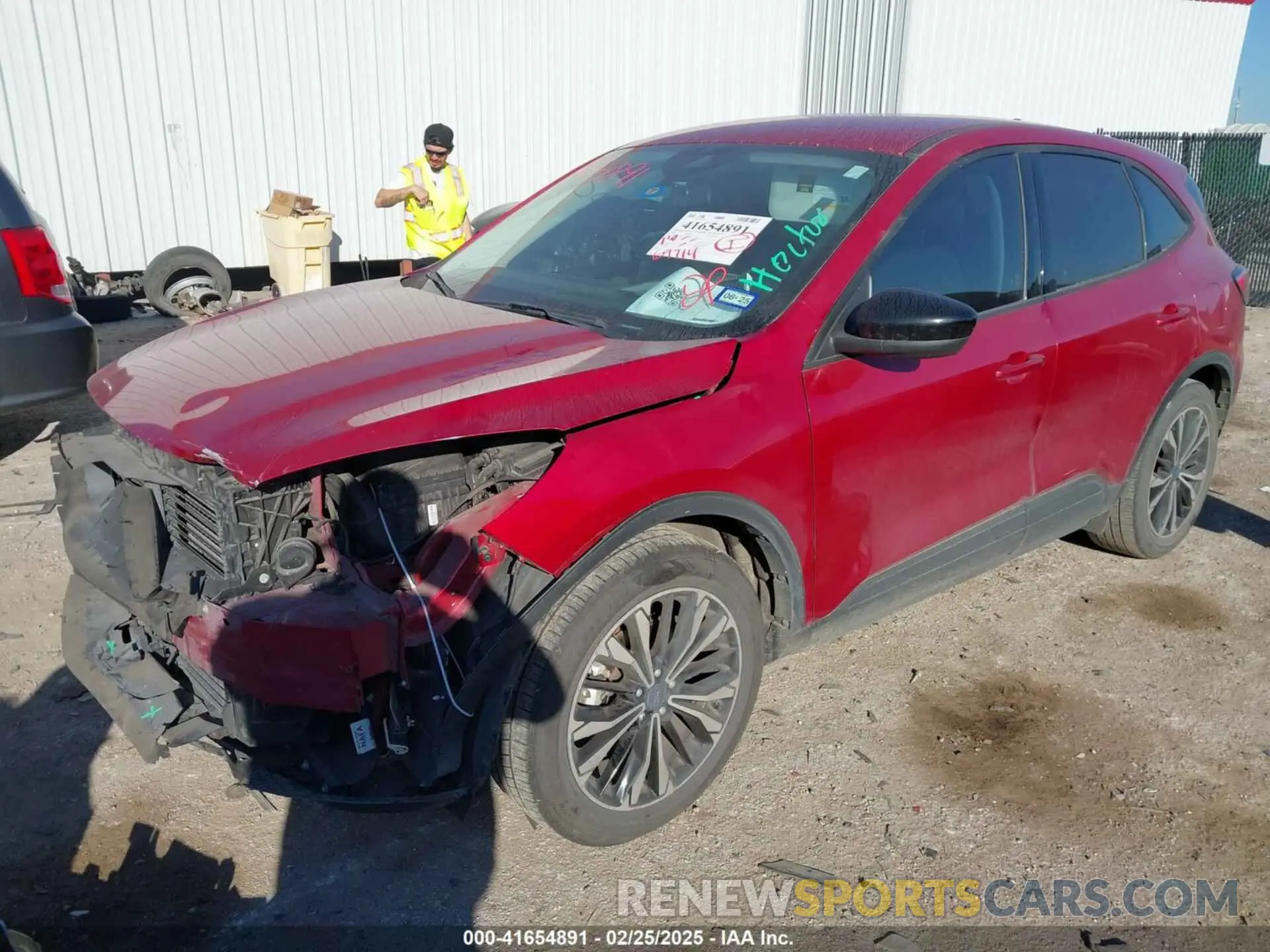 2 fotografías del automóvil dañado 1FMCU0G6XMUA20780 FORD ESCAPE 2021