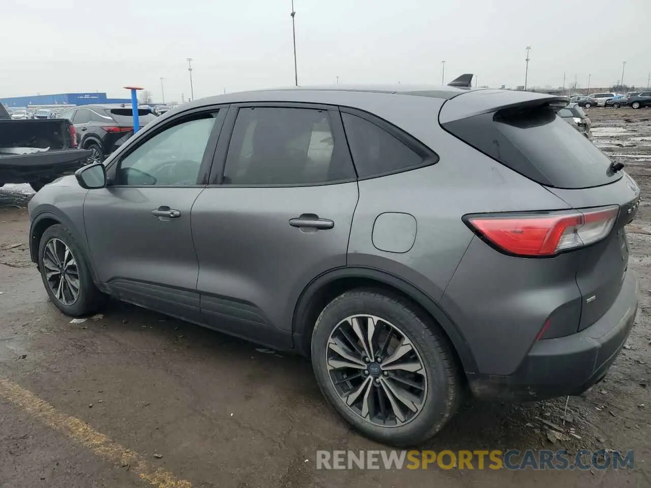 2 fotografías del automóvil dañado 1FMCU0G6XMUA34419 FORD ESCAPE 2021