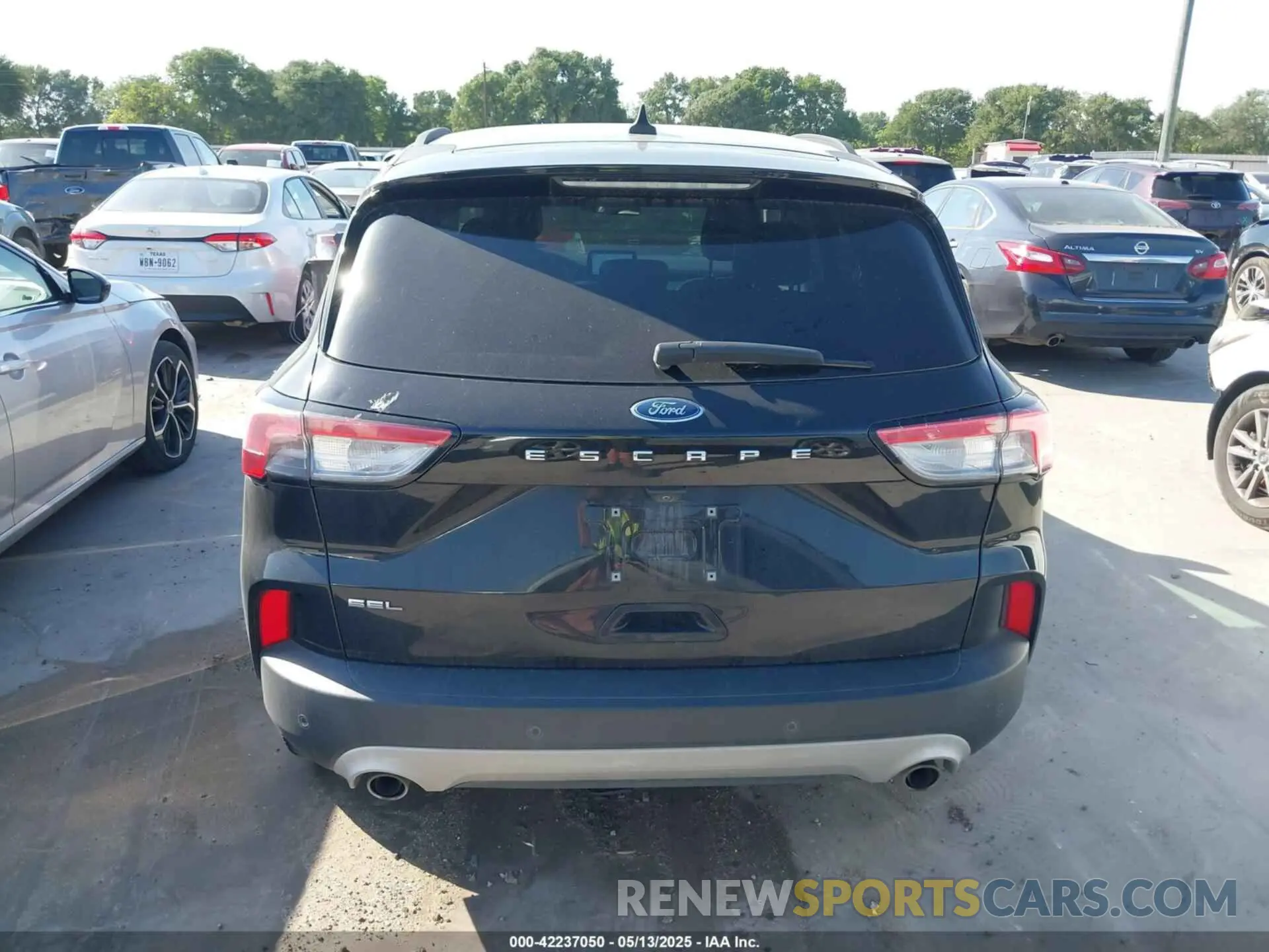 16 fotografías del automóvil dañado 1FMCU0H60MUA56573 FORD ESCAPE 2021