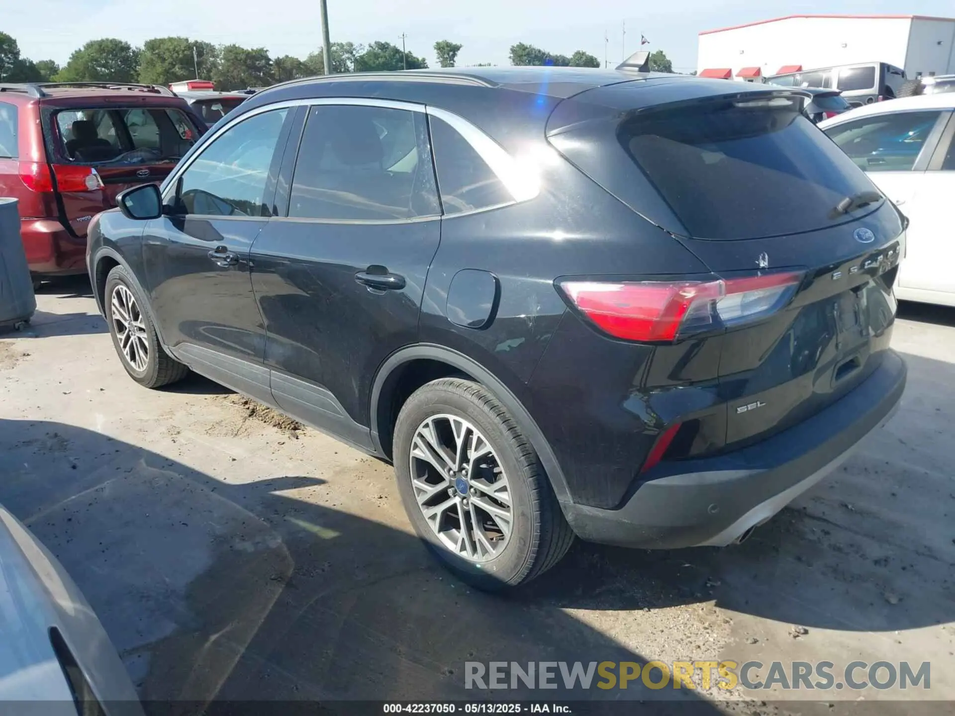 3 fotografías del automóvil dañado 1FMCU0H60MUA56573 FORD ESCAPE 2021