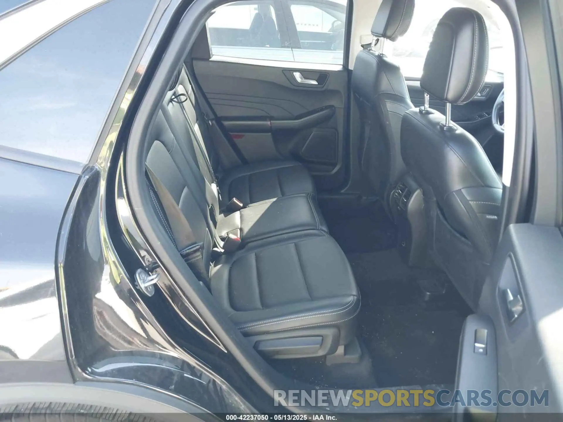 8 fotografías del automóvil dañado 1FMCU0H60MUA56573 FORD ESCAPE 2021