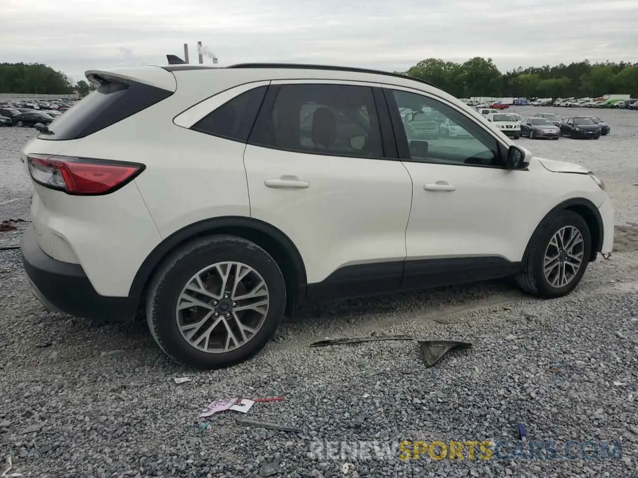 3 fotografías del automóvil dañado 1FMCU0H60MUB06856 FORD ESCAPE 2021