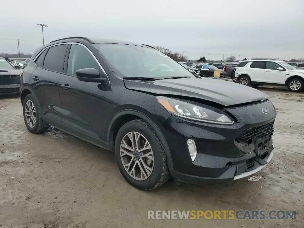 4 fotografías del automóvil dañado 1FMCU0H62MUA56736 FORD ESCAPE 2021