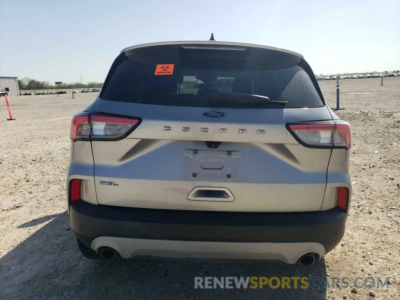 6 fotografías del automóvil dañado 1FMCU0H64MUA57452 FORD ESCAPE 2021