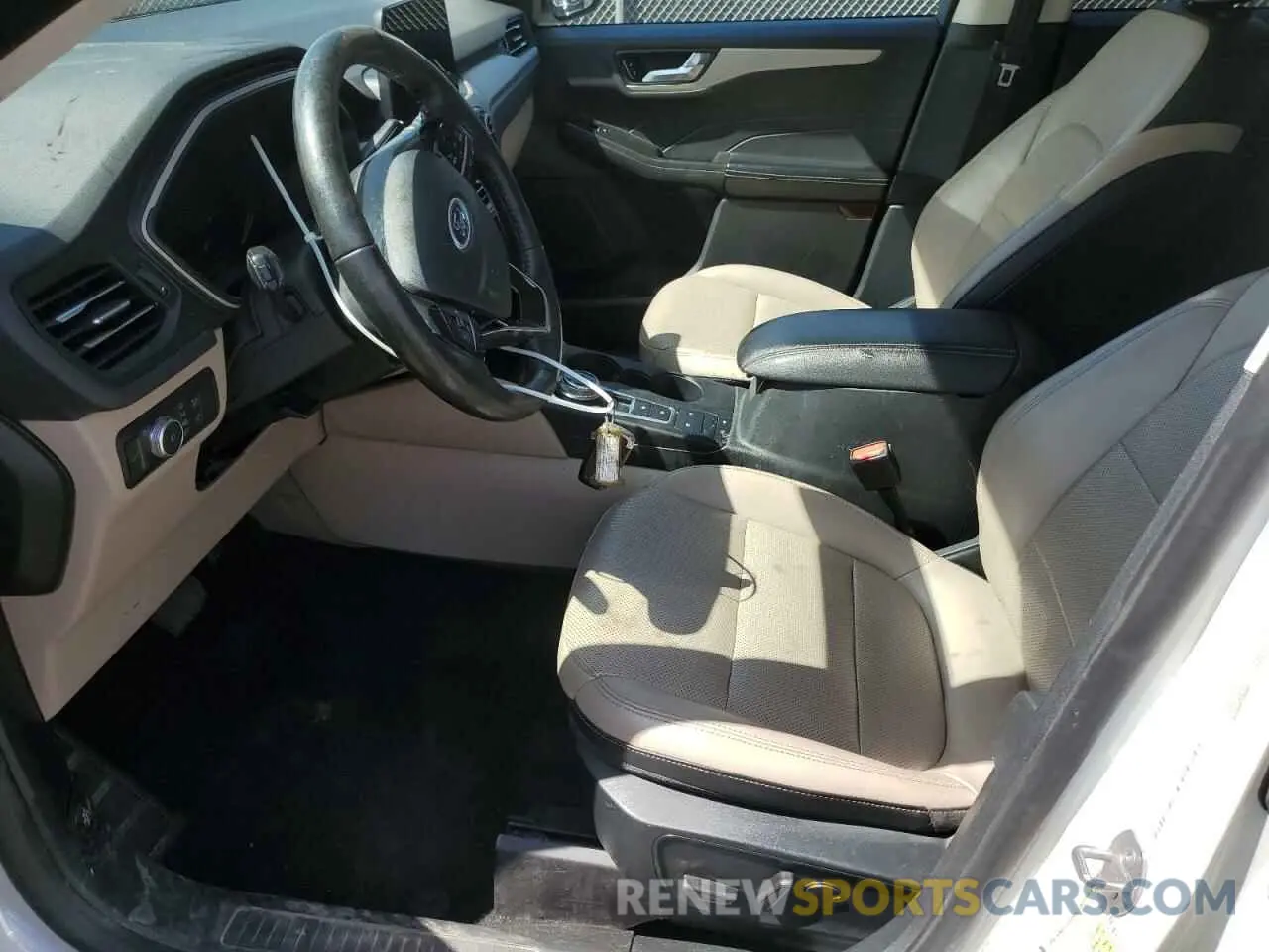 7 fotografías del automóvil dañado 1FMCU0H64MUA63493 FORD ESCAPE 2021