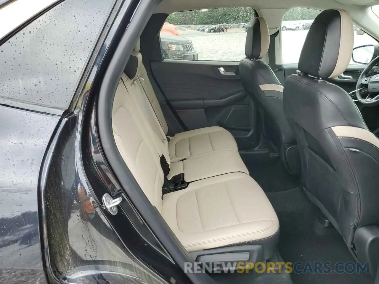 10 fotografías del automóvil dañado 1FMCU0H64MUB09355 FORD ESCAPE 2021