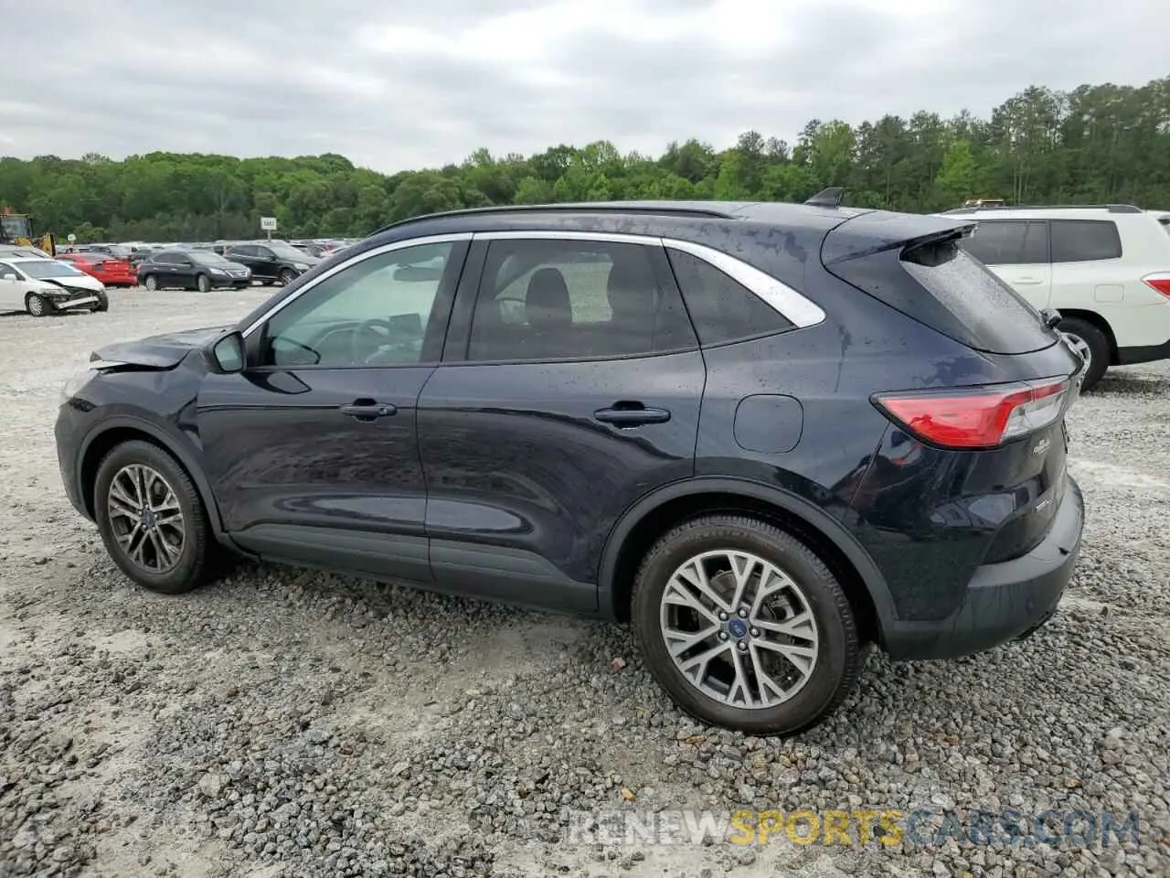2 fotografías del automóvil dañado 1FMCU0H64MUB09355 FORD ESCAPE 2021