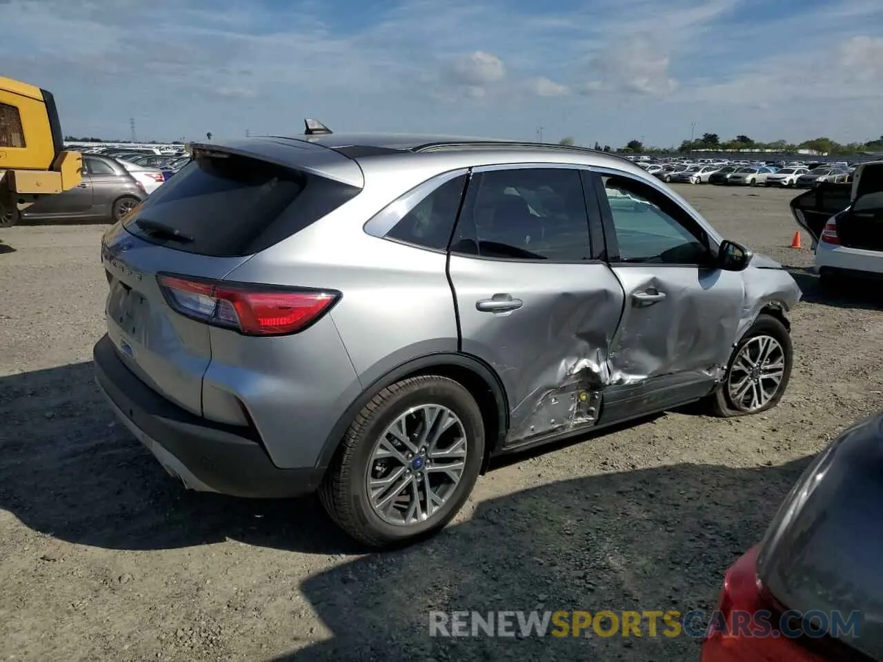 3 fotografías del automóvil dañado 1FMCU0H66MUA10178 FORD ESCAPE 2021