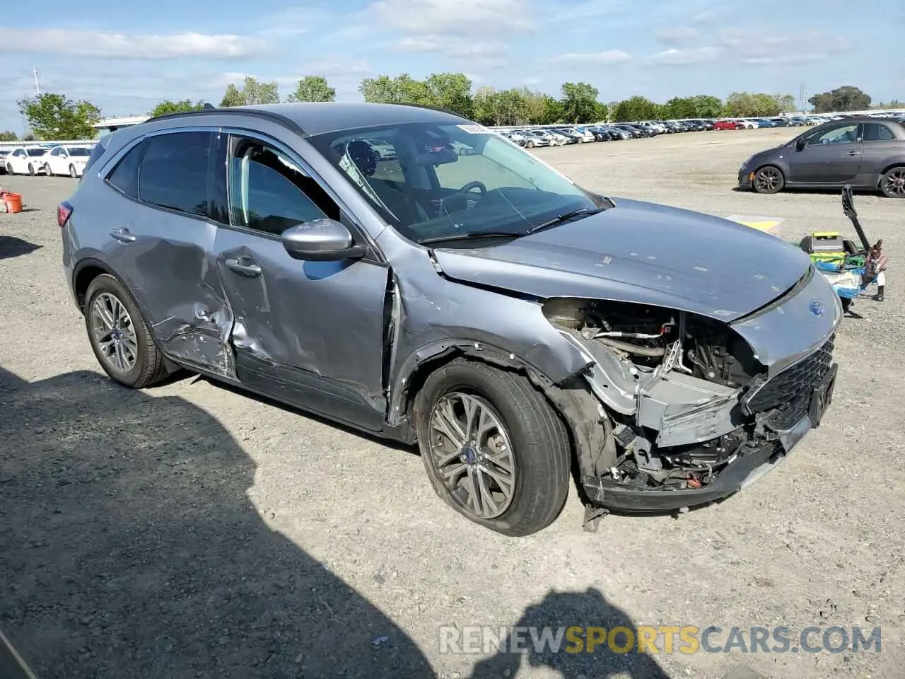 4 fotografías del automóvil dañado 1FMCU0H66MUA10178 FORD ESCAPE 2021
