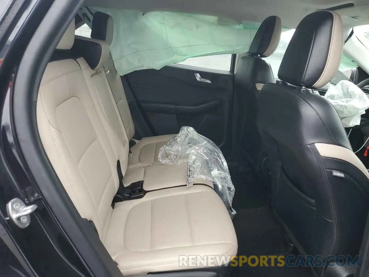 11 fotografías del automóvil dañado 1FMCU0H67MUA40399 FORD ESCAPE 2021