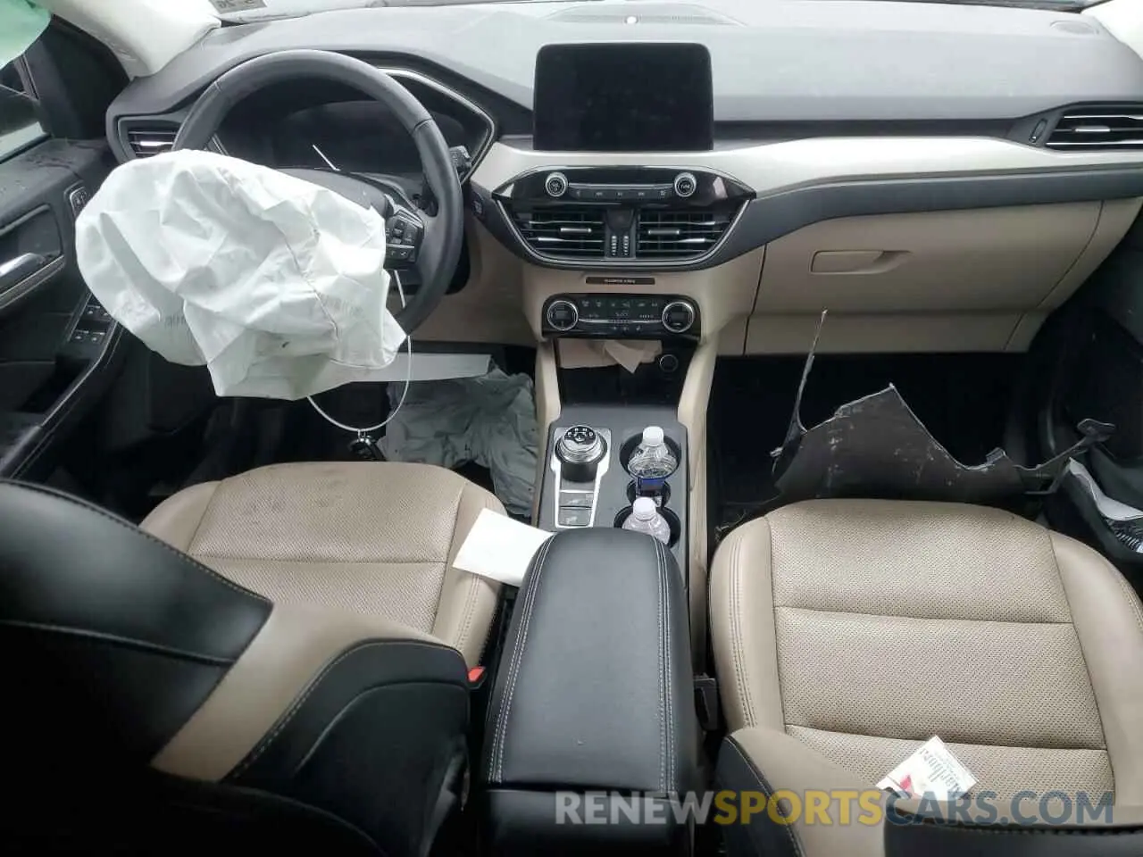 8 fotografías del automóvil dañado 1FMCU0H67MUA40399 FORD ESCAPE 2021