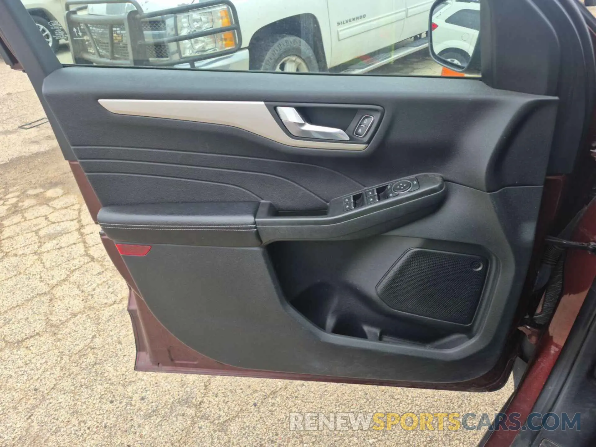 5 fotografías del automóvil dañado 1FMCU9BZ1MUA53074 FORD ESCAPE 2021