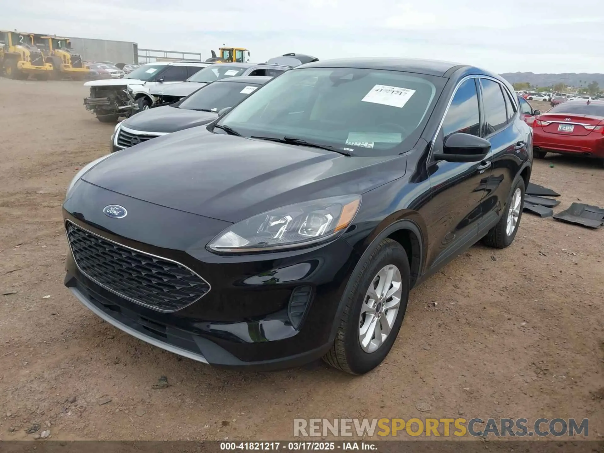 2 fotografías del automóvil dañado 1FMCU9BZ3MUA83855 FORD ESCAPE 2021