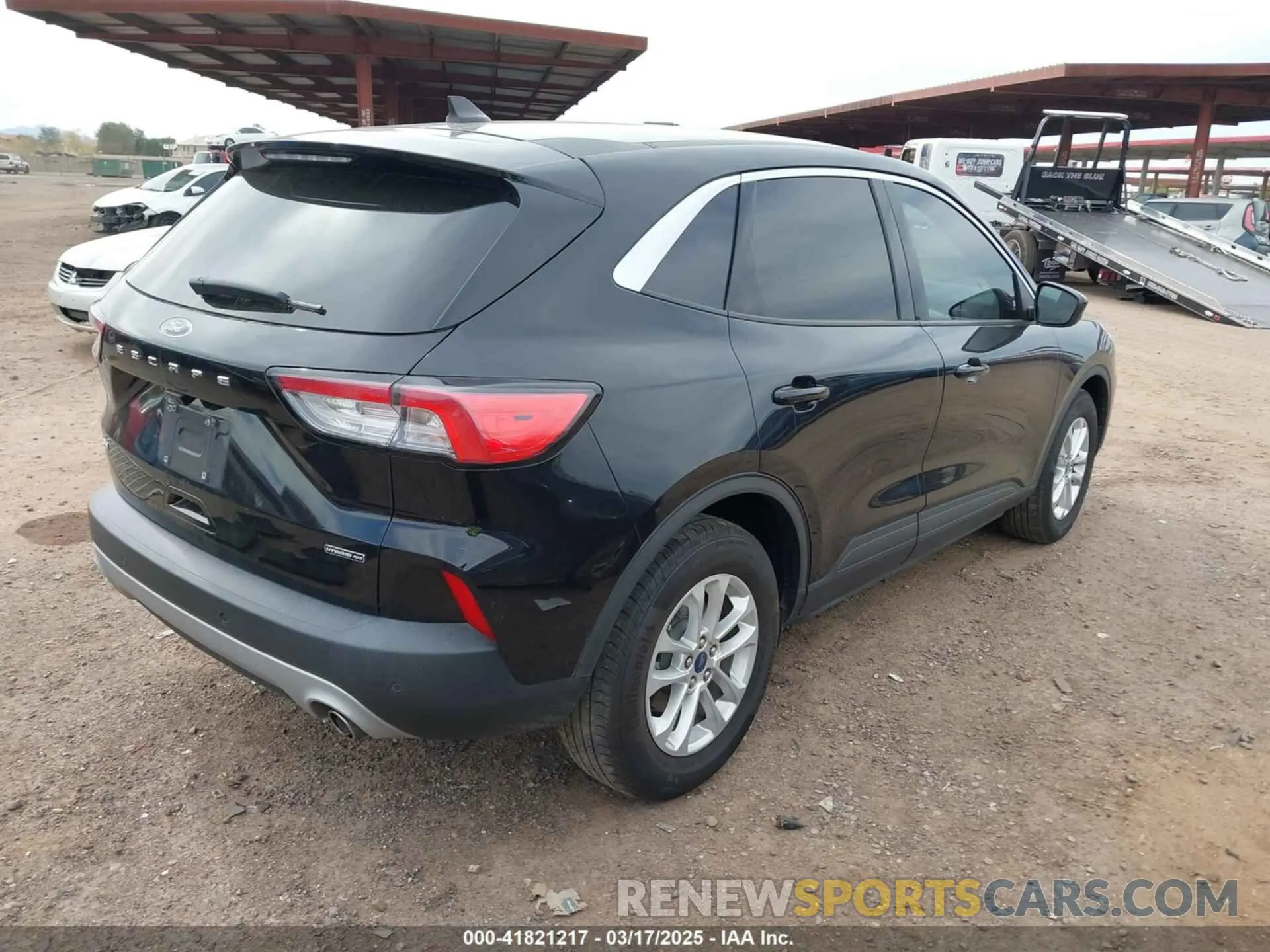 4 fotografías del automóvil dañado 1FMCU9BZ3MUA83855 FORD ESCAPE 2021