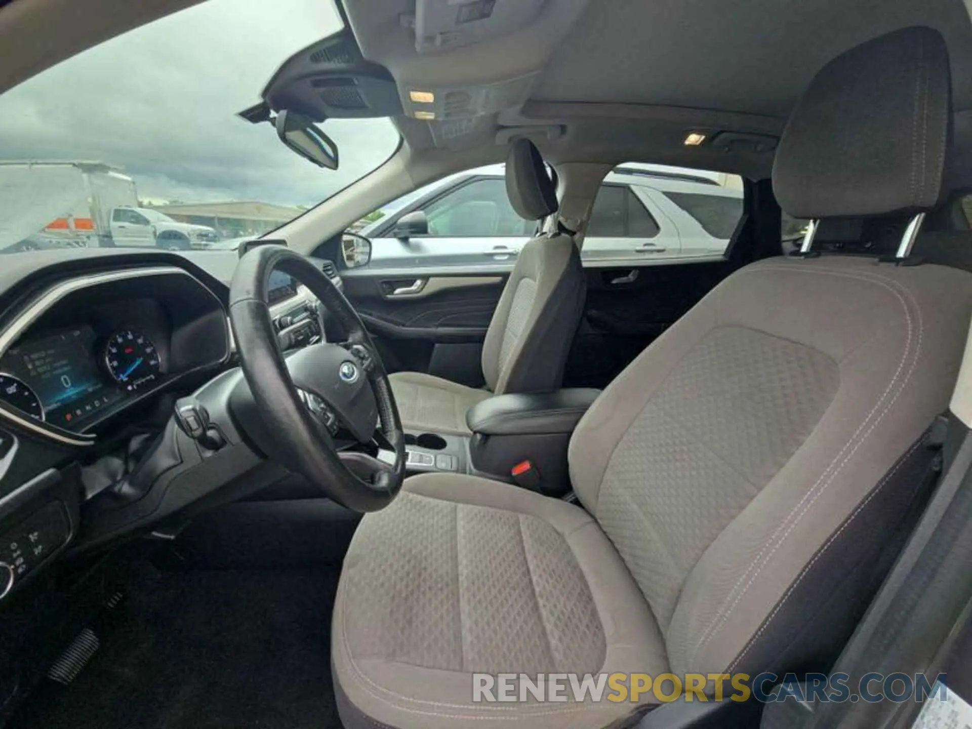 19 fotografías del automóvil dañado 1FMCU9BZ4MUA33420 FORD ESCAPE 2021