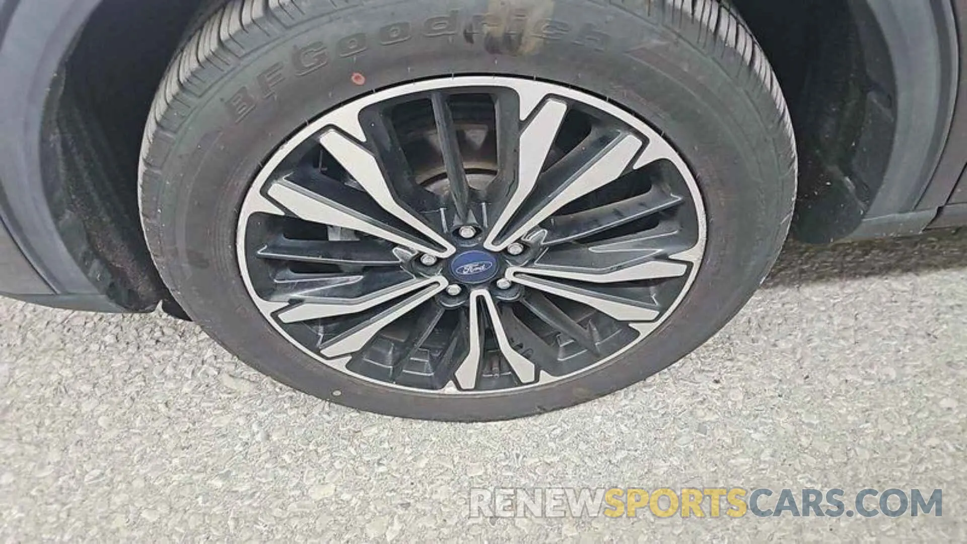 7 fotografías del automóvil dañado 1FMCU9BZ4MUA33420 FORD ESCAPE 2021