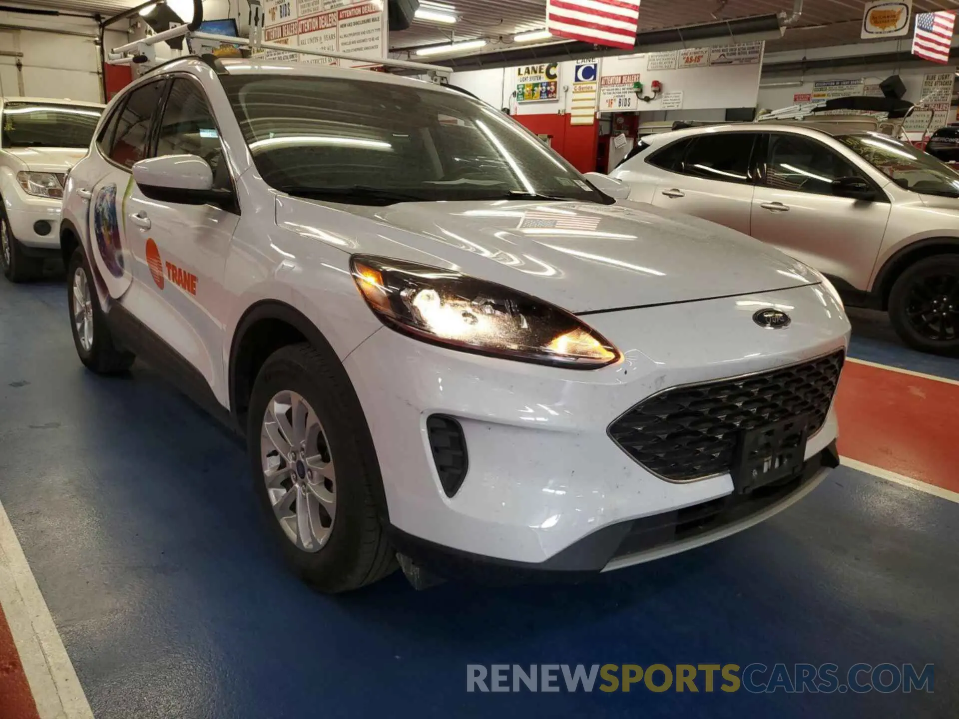 17 fotografías del automóvil dañado 1FMCU9BZ4MUA42411 FORD ESCAPE 2021