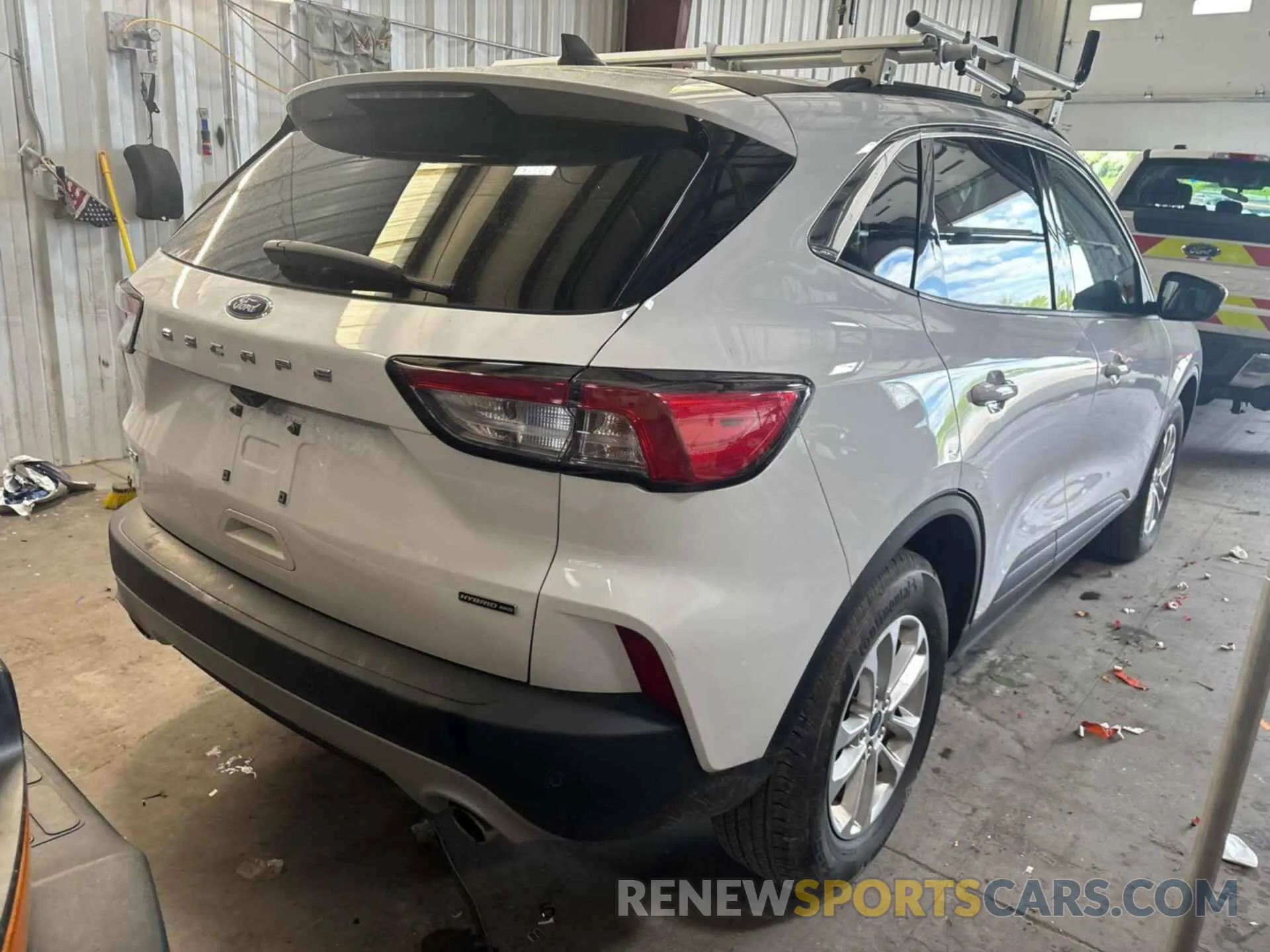 5 fotografías del automóvil dañado 1FMCU9BZ4MUA42411 FORD ESCAPE 2021