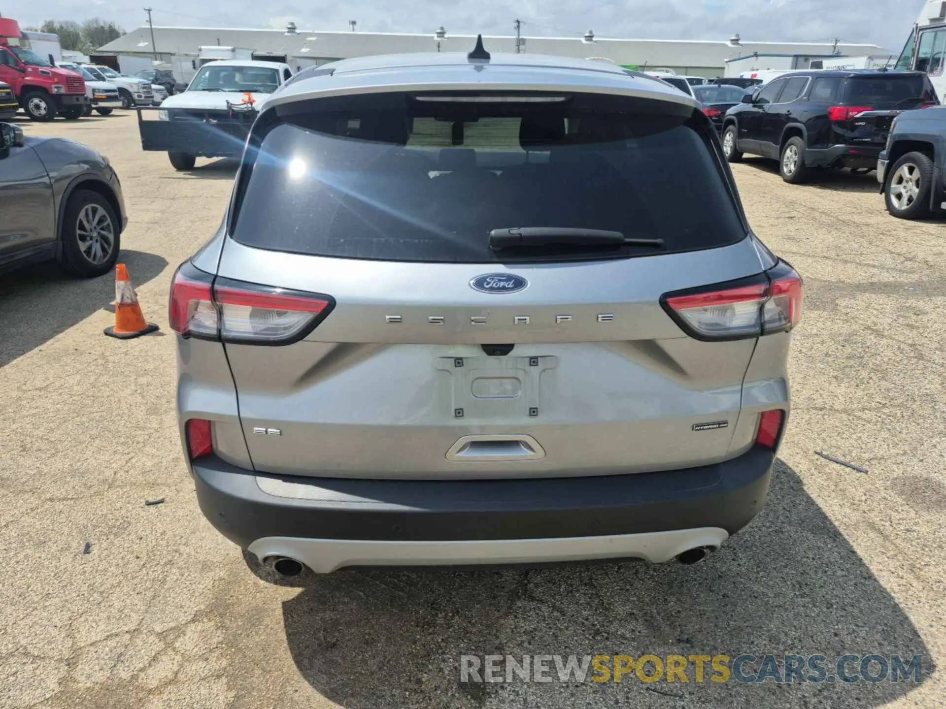 4 fotografías del automóvil dañado 1FMCU9BZ4MUA50850 FORD ESCAPE 2021