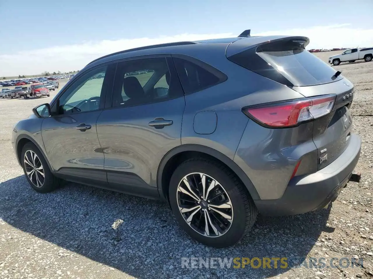 2 fotografías del automóvil dañado 1FMCU9BZ6MUA12214 FORD ESCAPE 2021