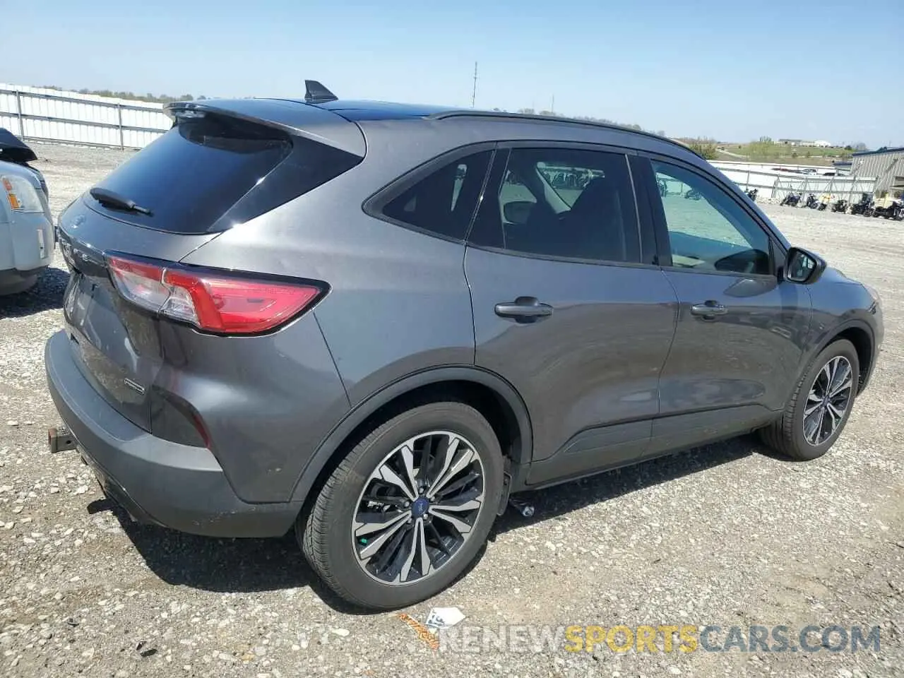 3 fotografías del automóvil dañado 1FMCU9BZ6MUA12214 FORD ESCAPE 2021