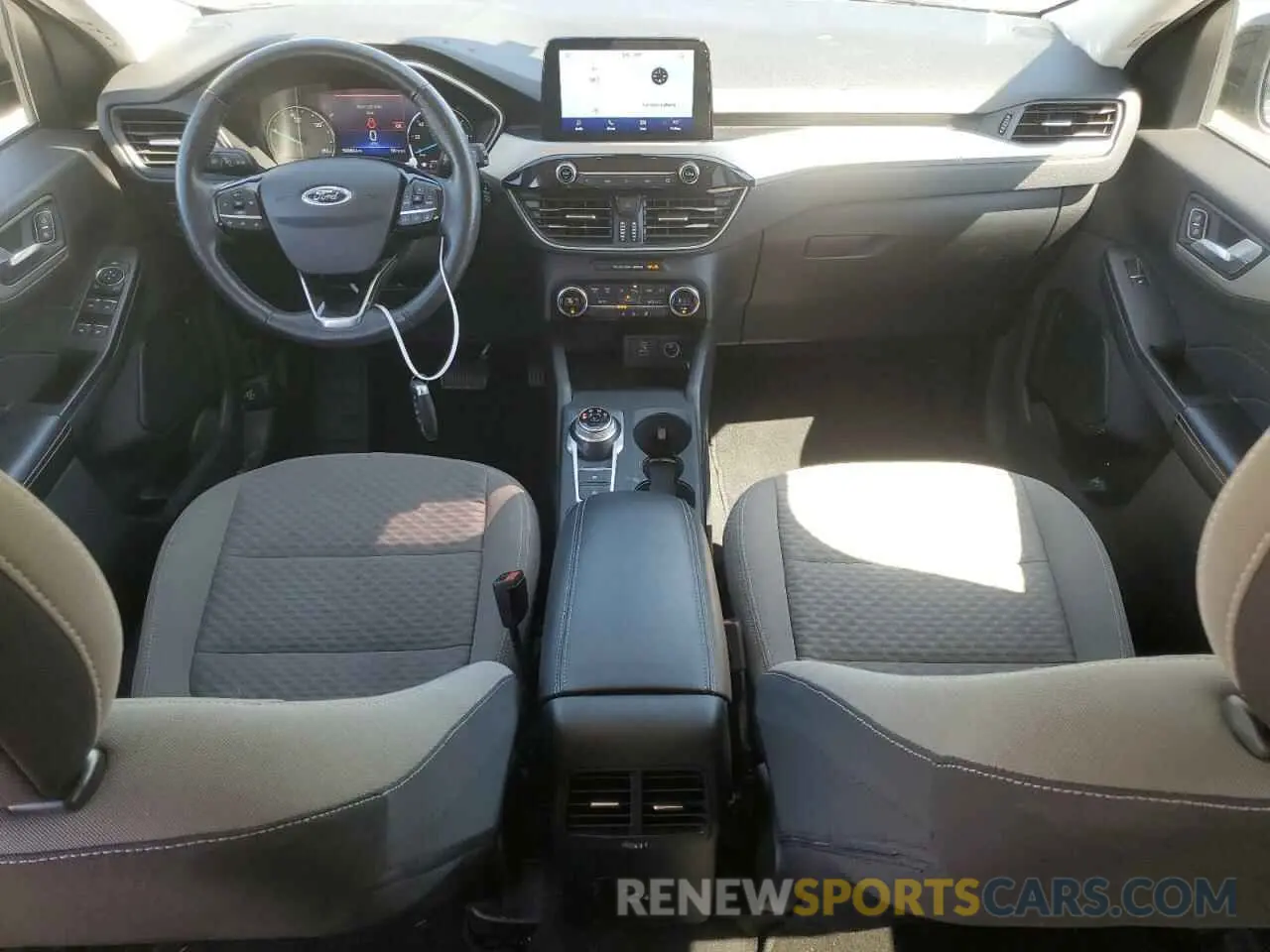 8 fotografías del automóvil dañado 1FMCU9BZ6MUA12214 FORD ESCAPE 2021