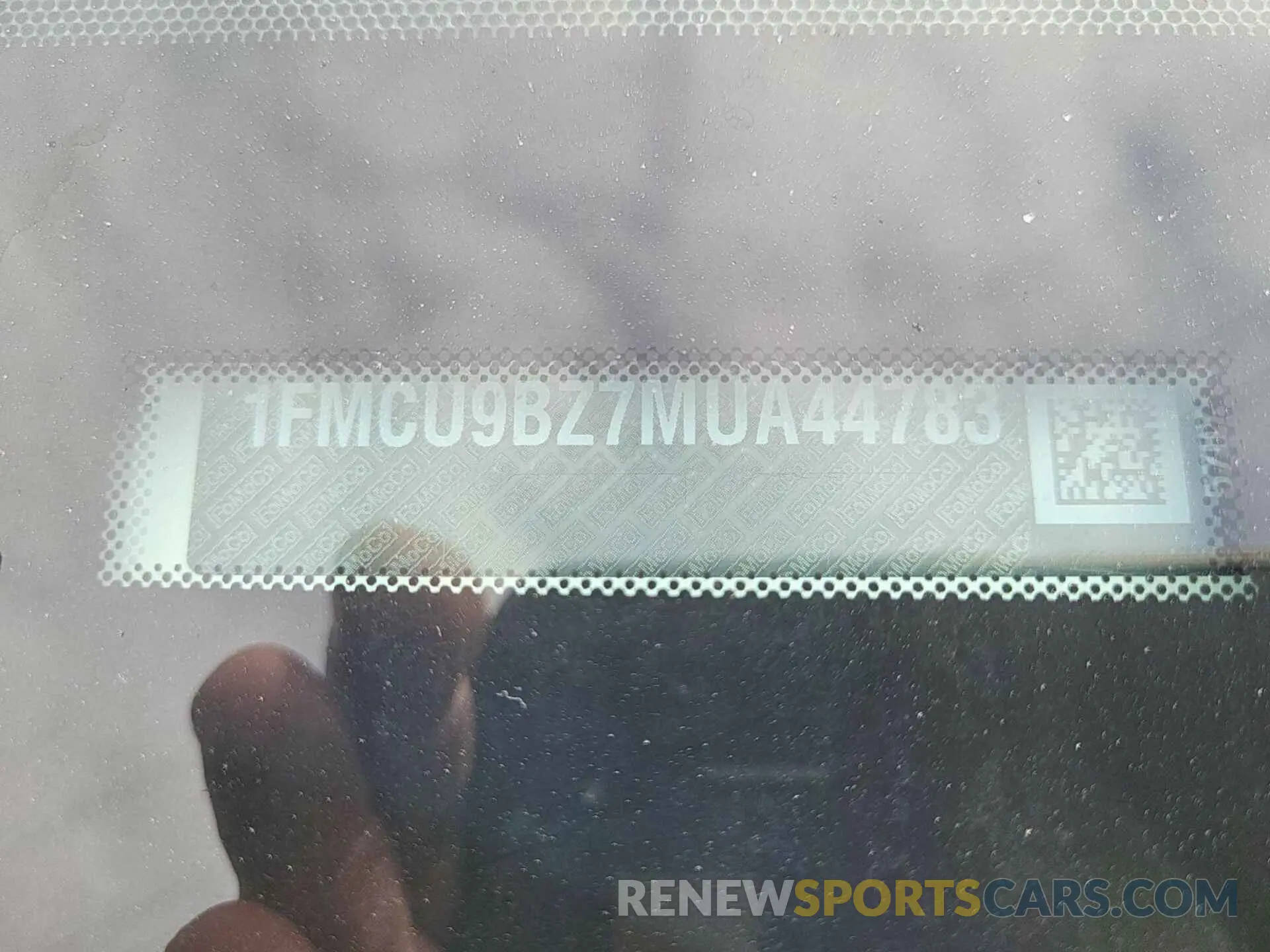 2 fotografías del automóvil dañado 1FMCU9BZ7MUA44783 FORD ESCAPE 2021