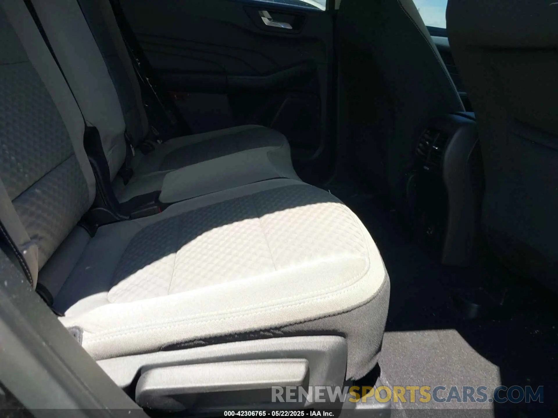 8 fotografías del automóvil dañado 1FMCU9BZ7MUA83308 FORD ESCAPE 2021