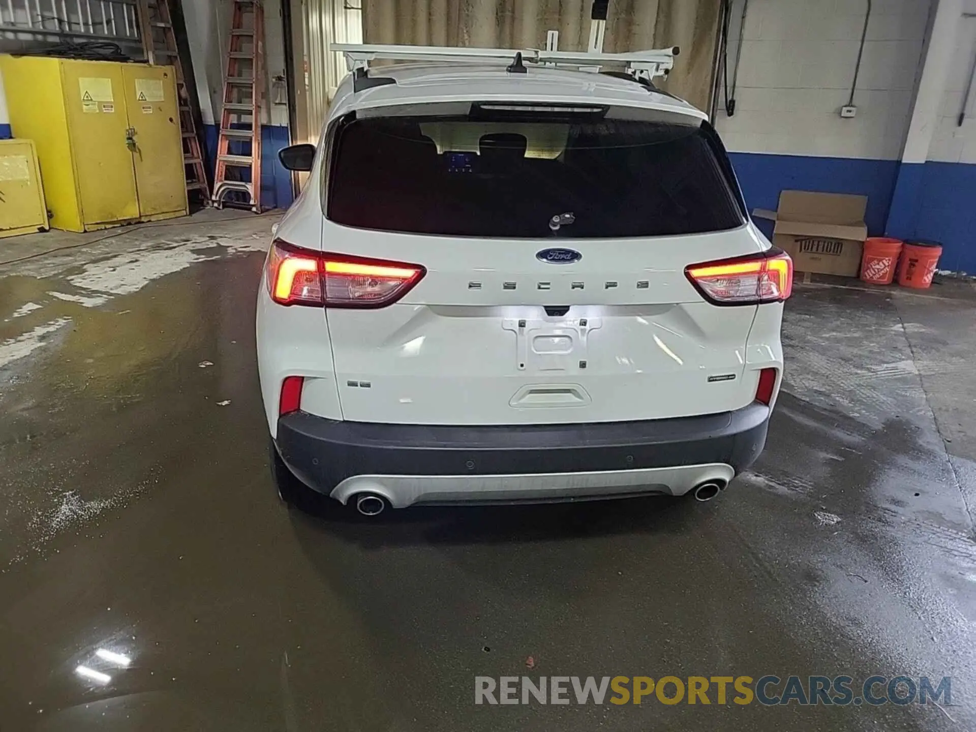 3 fotografías del automóvil dañado 1FMCU9BZXMUA52277 FORD ESCAPE 2021