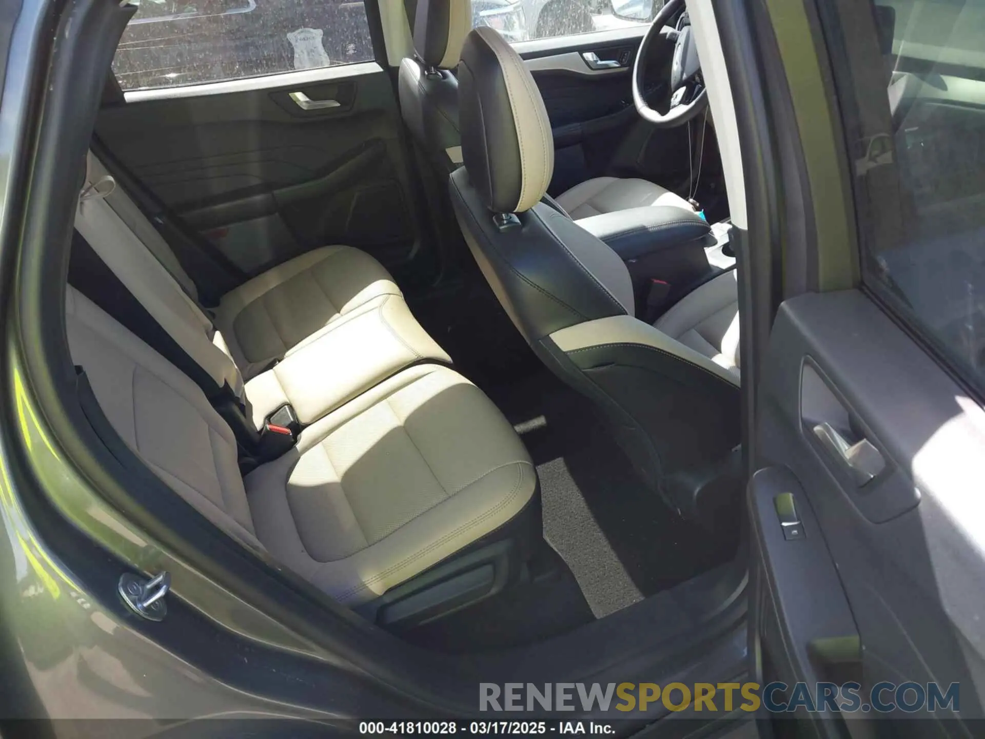 8 fotografías del automóvil dañado 1FMCU9CZ0MUA90602 FORD ESCAPE 2021
