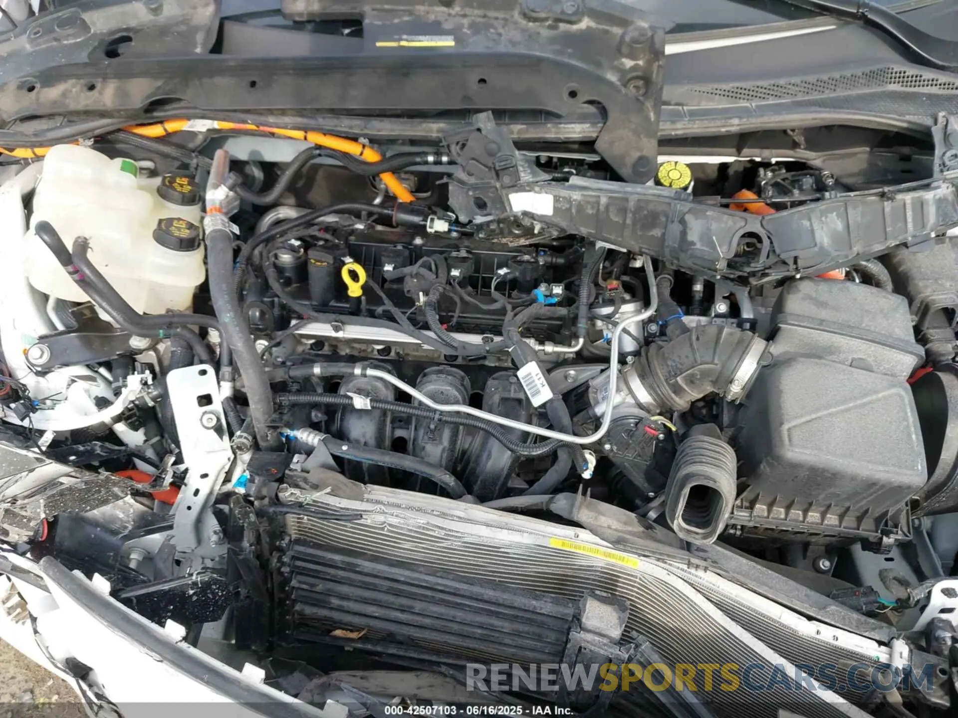 10 fotografías del automóvil dañado 1FMCU9CZ7MUB16676 FORD ESCAPE 2021