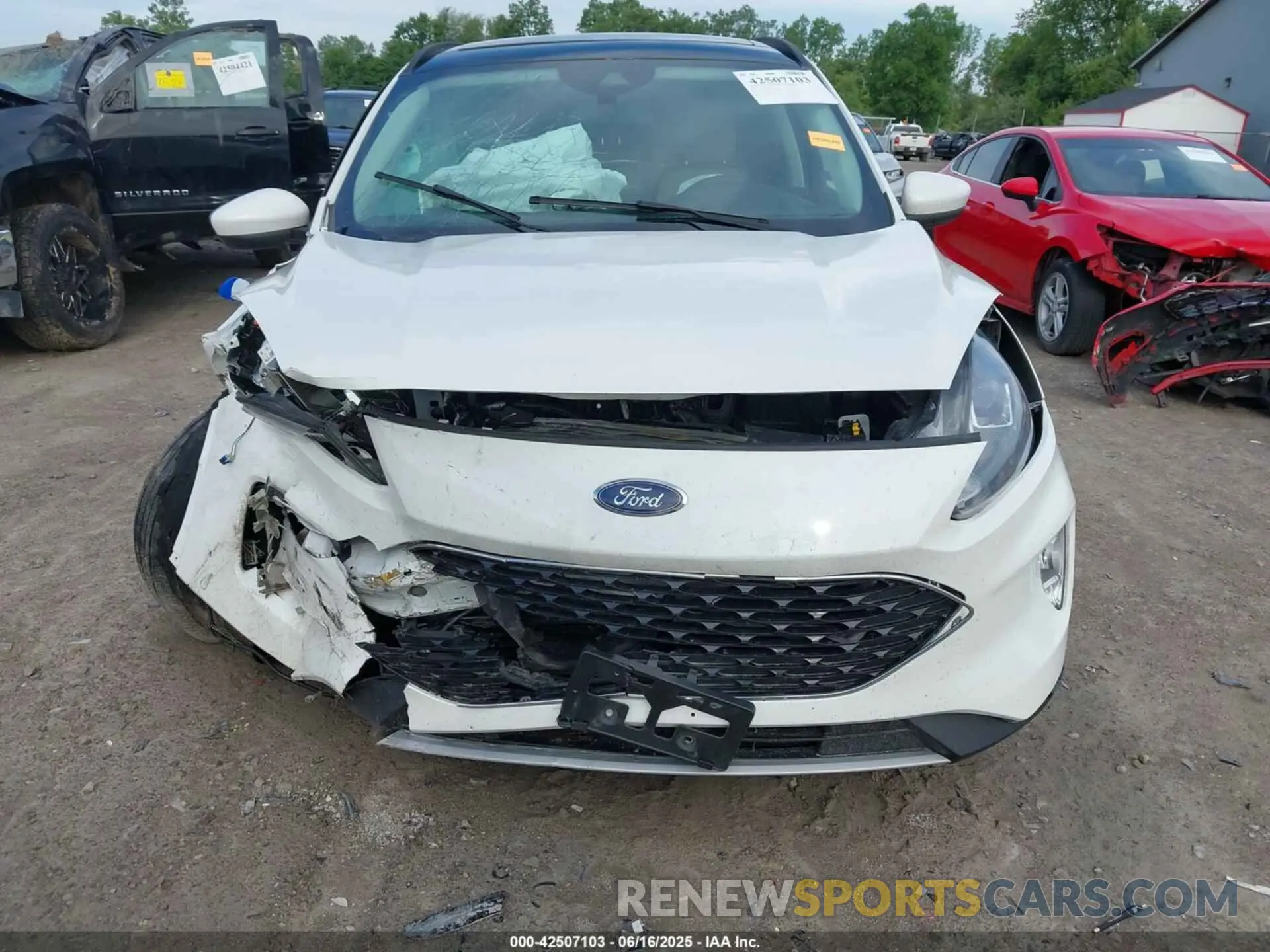 12 fotografías del automóvil dañado 1FMCU9CZ7MUB16676 FORD ESCAPE 2021