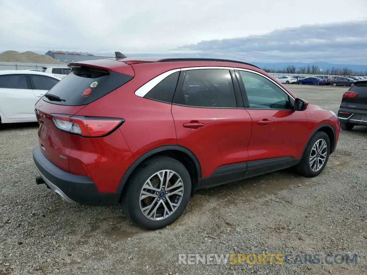 3 fotografías del automóvil dañado 1FMCU9CZ9MUA30303 FORD ESCAPE 2021