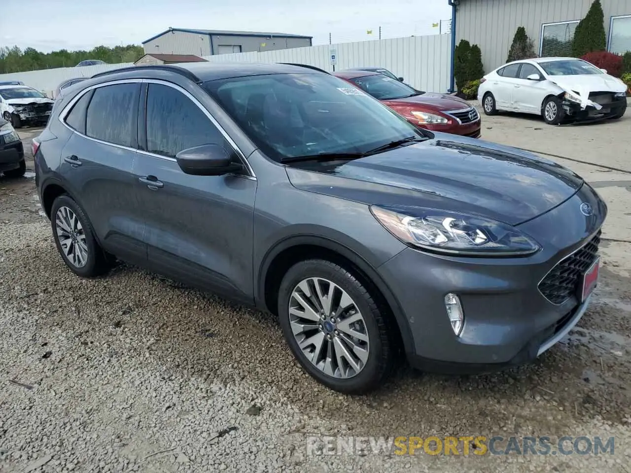 4 fotografías del automóvil dañado 1FMCU9DZ4MUA56645 FORD ESCAPE 2021